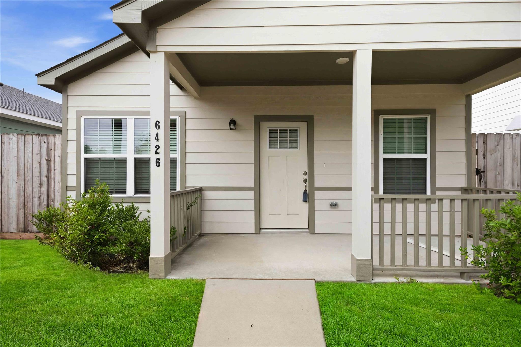 6426 Calhoun Rd, Houston, TX 77021