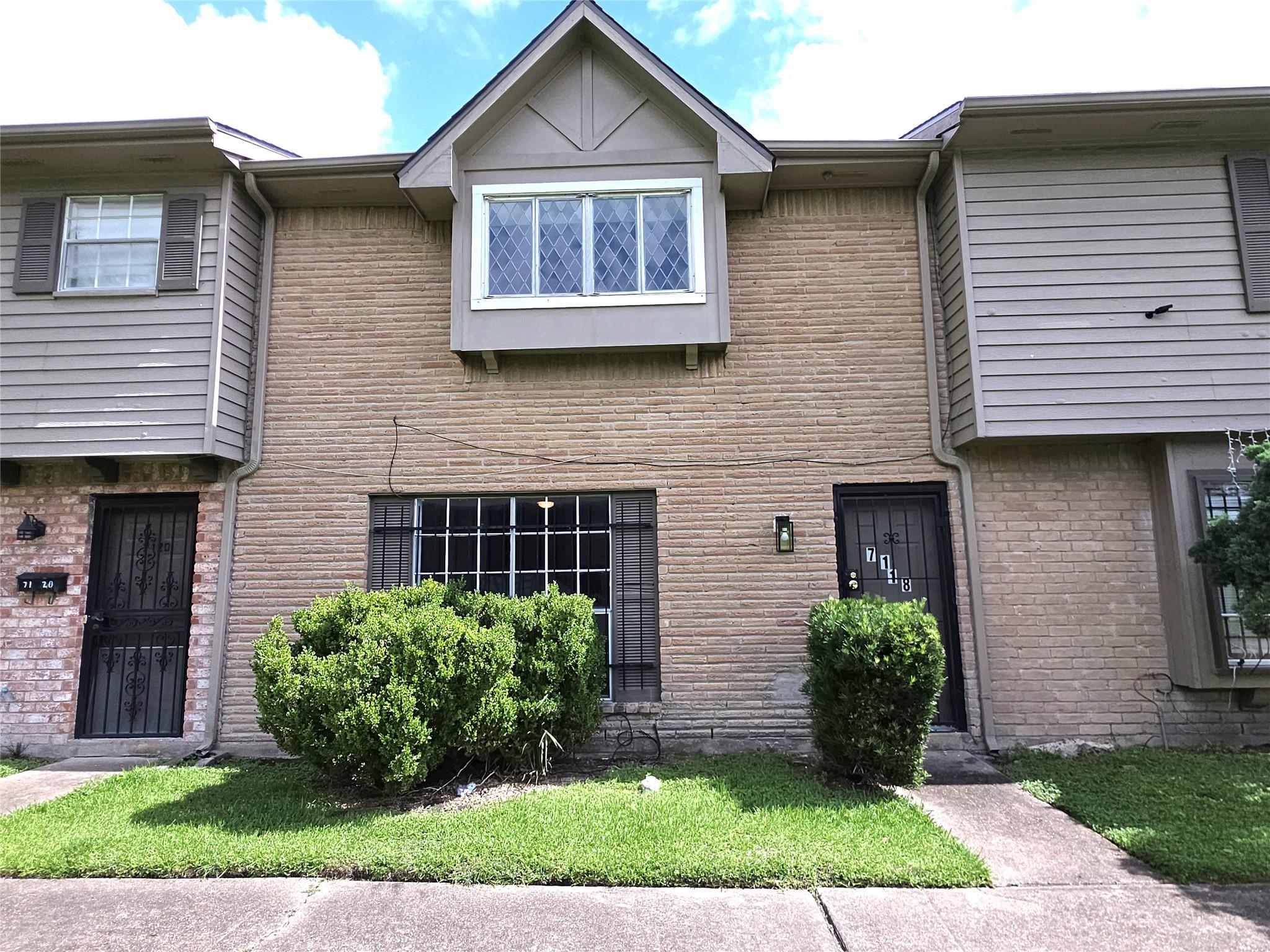 7118 Crownwest St, Houston, TX 77072