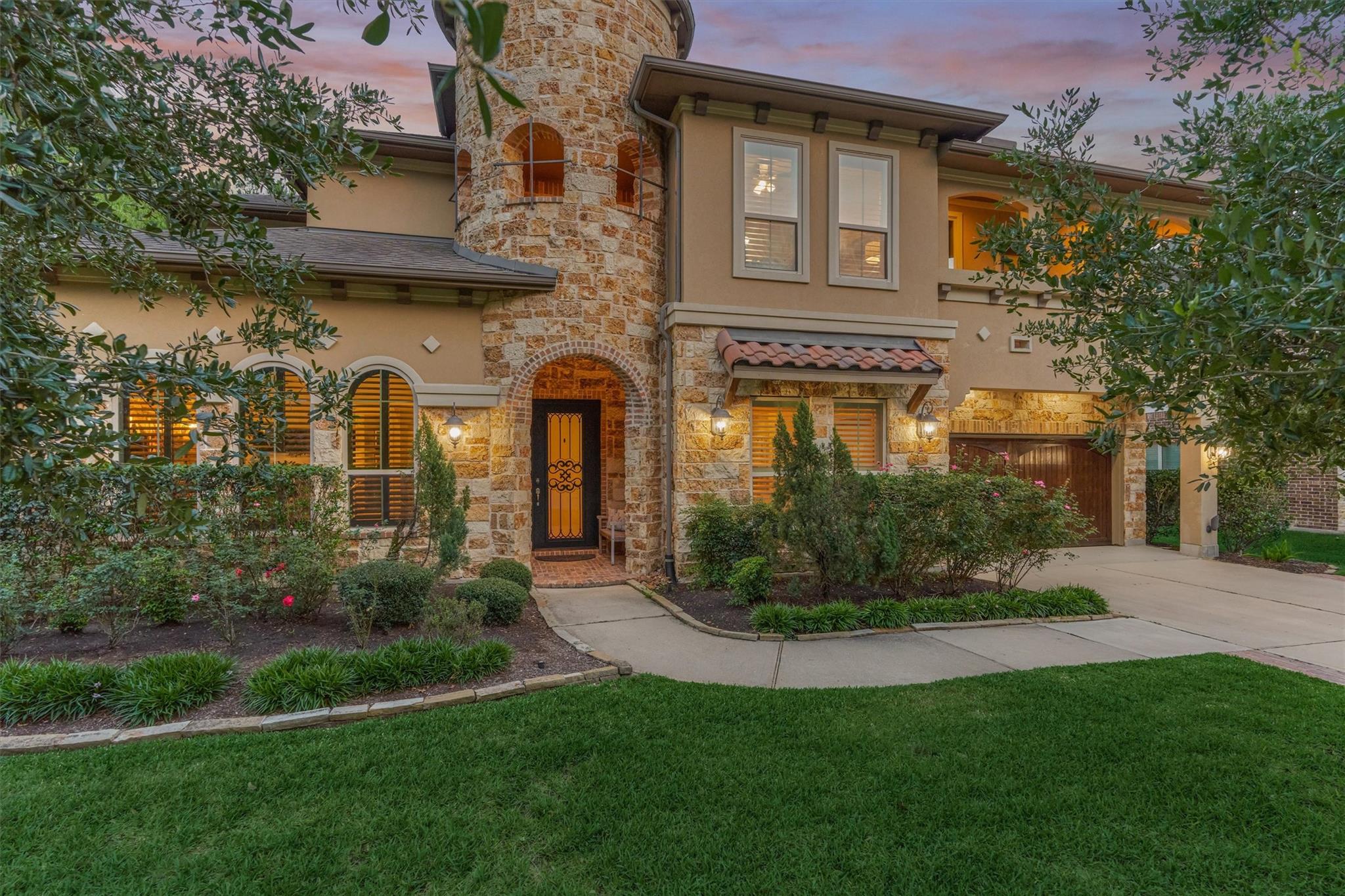 101 S Chaparral Bend Dr, Montgomery, TX 77316 photo