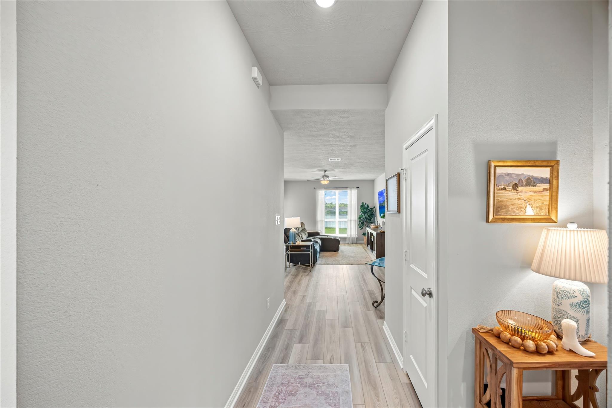 383 Shoreview Dr, Conroe, TX 77303 photo