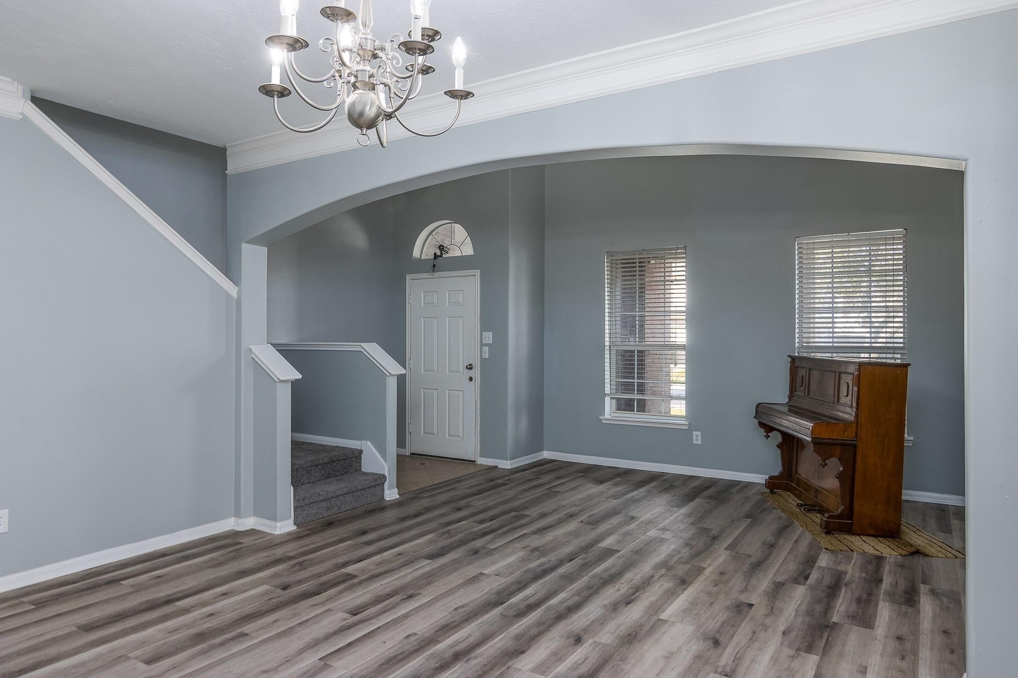 10303 Mills Run Dr, Houston, TX 77070 photo