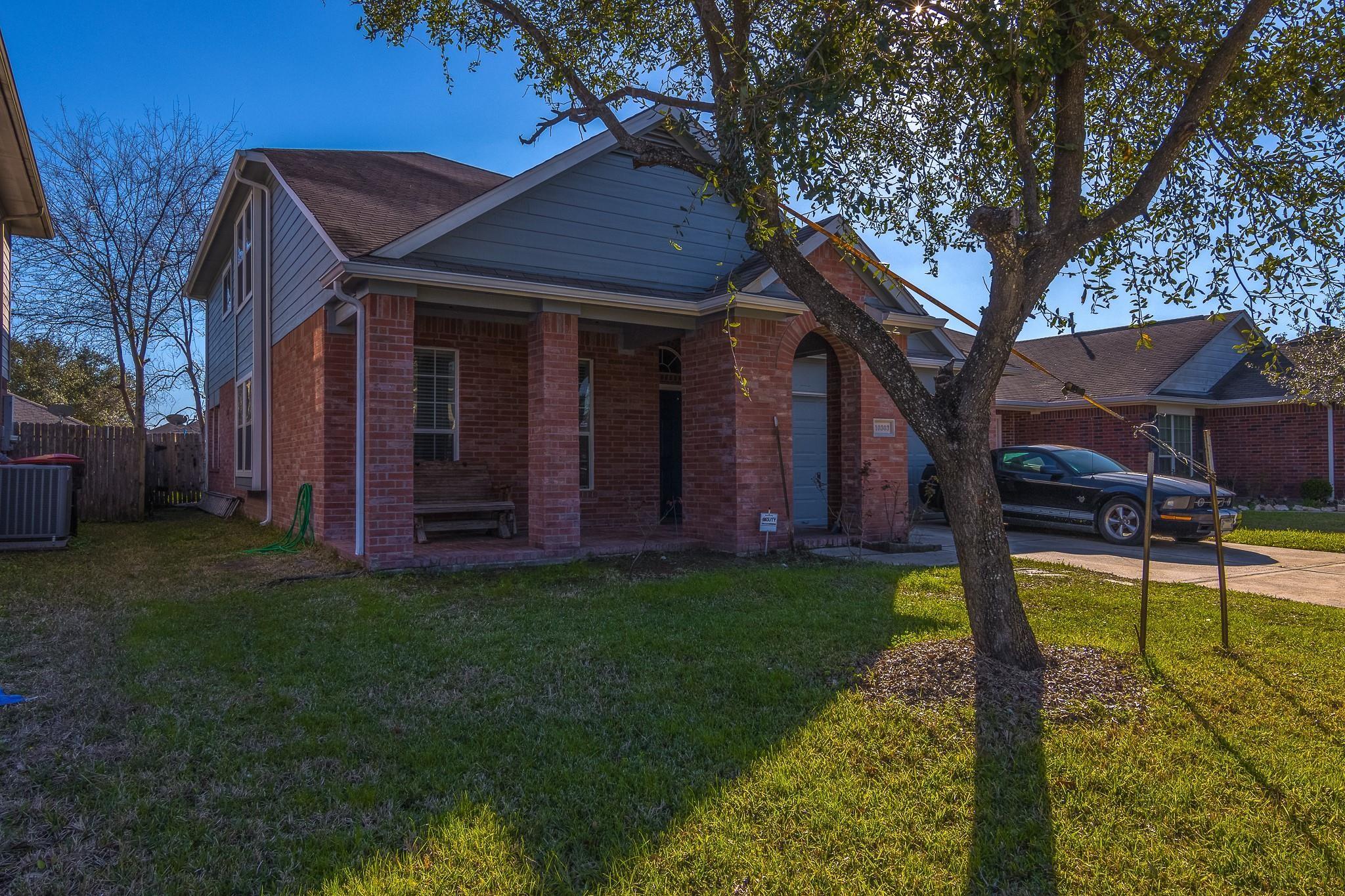 10303 Mills Run Dr, Houston, TX 77070 photo