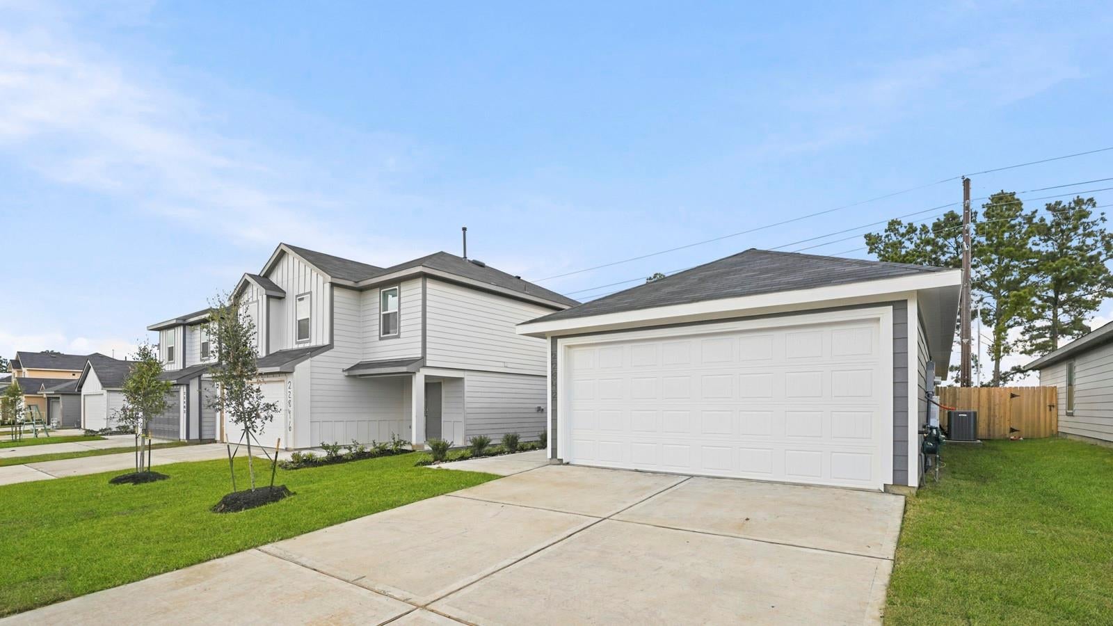 22842 Primrose Wind Ln, Hockley, TX 77447 photo