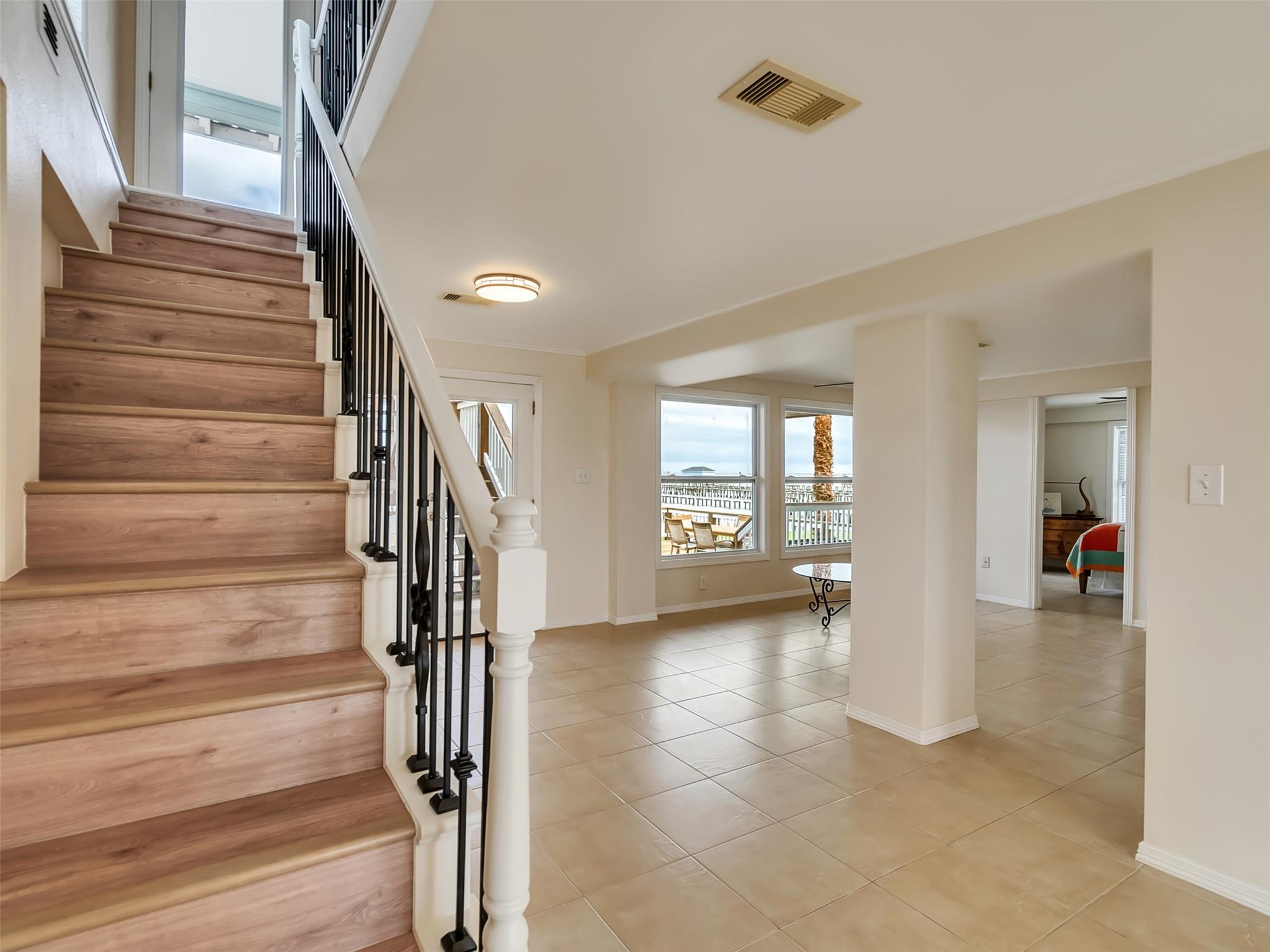1309 8 St, San Leon, TX 77539 photo