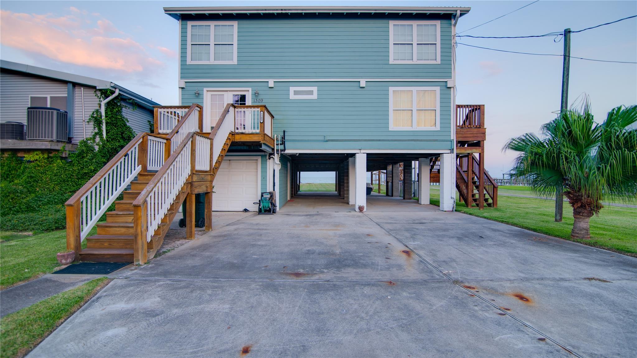 1309 8 St, San Leon, TX 77539 photo
