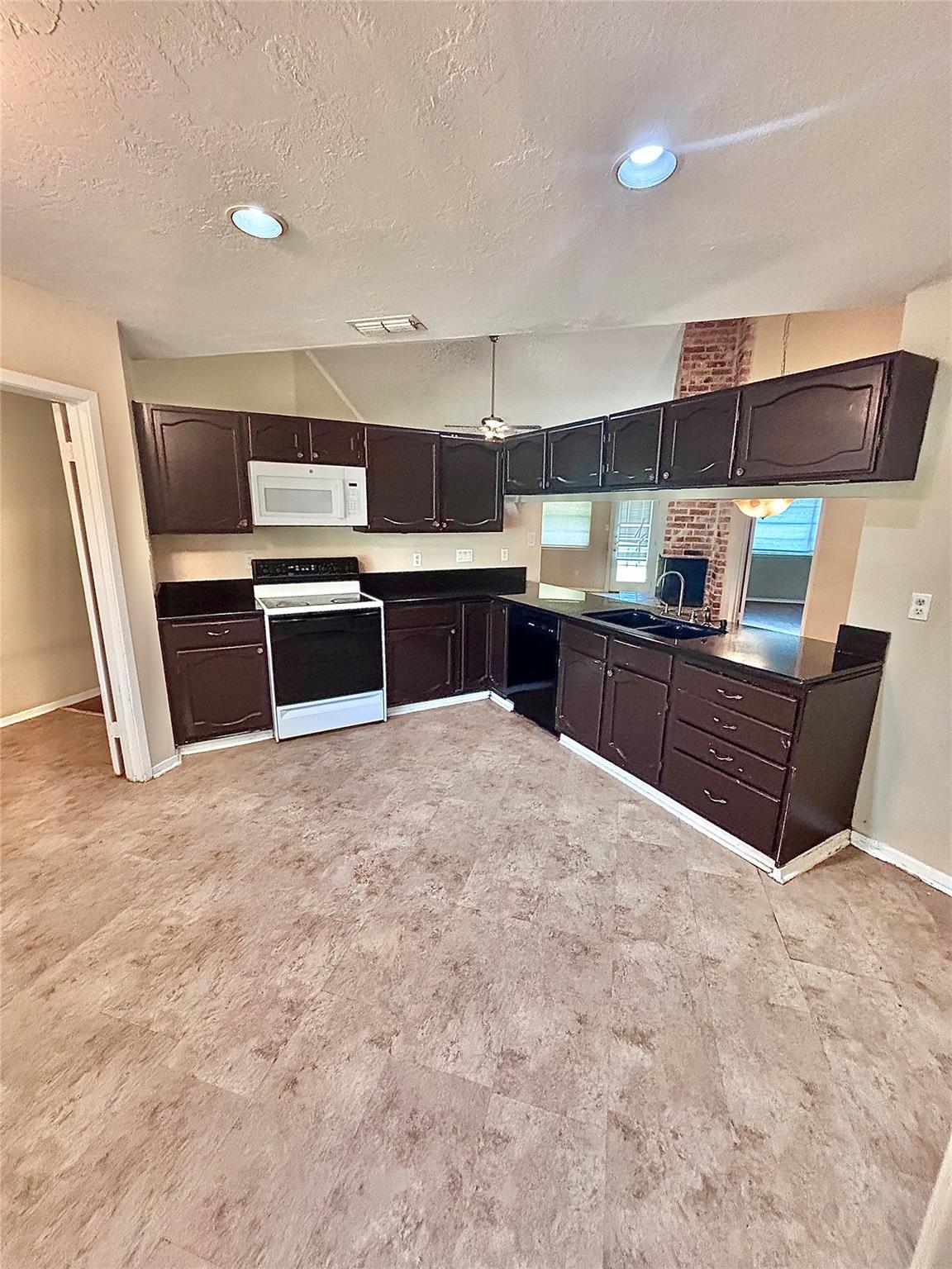 6234 Brookgate Dr, Spring, TX 77373 photo