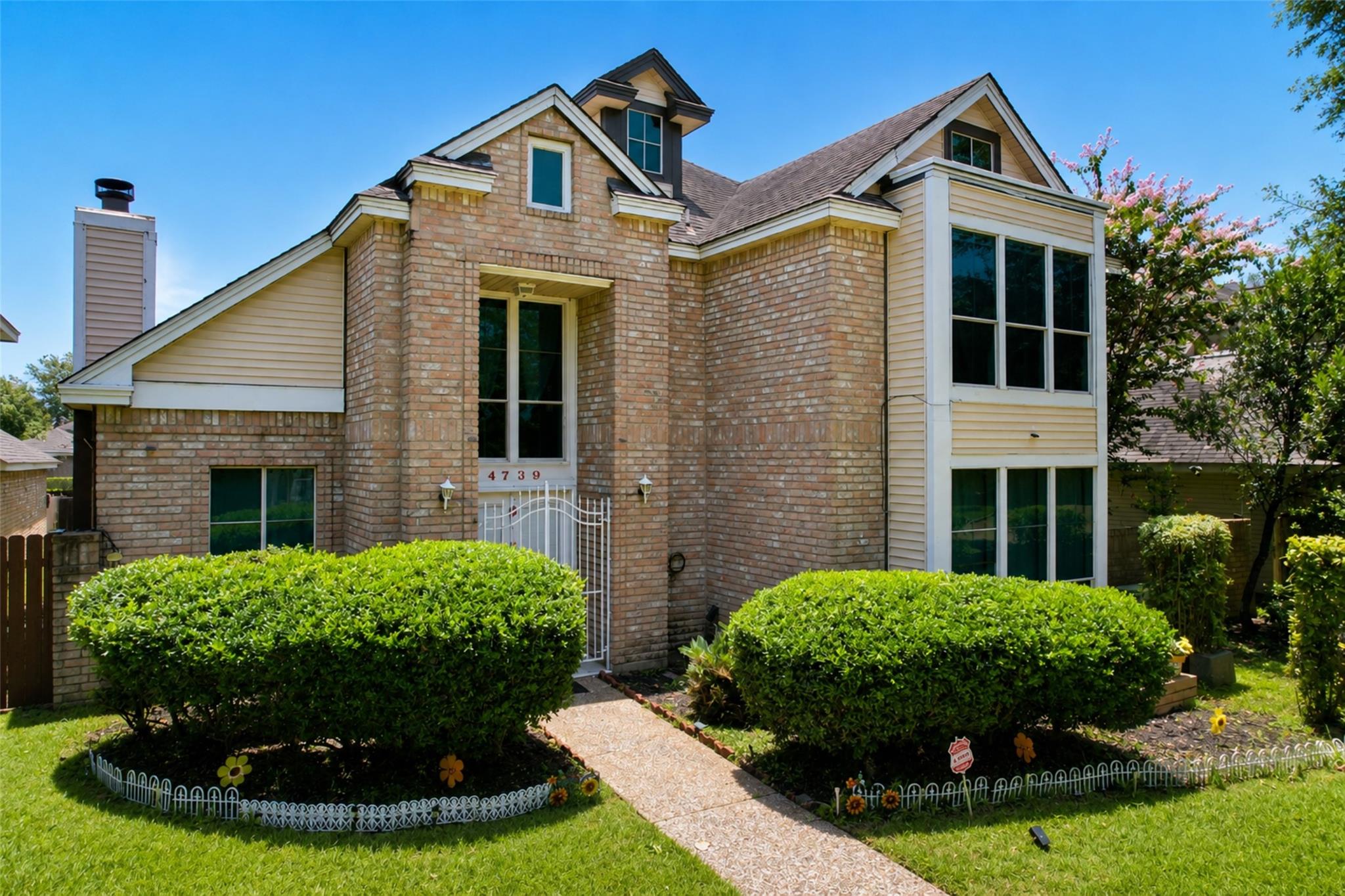 4739 Cashel Glen Dr, Houston, TX 77069
