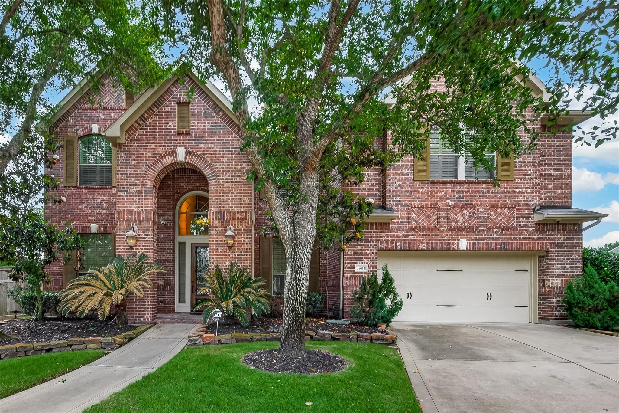 27411 Manor Falls Ln, Fulshear, TX 77441