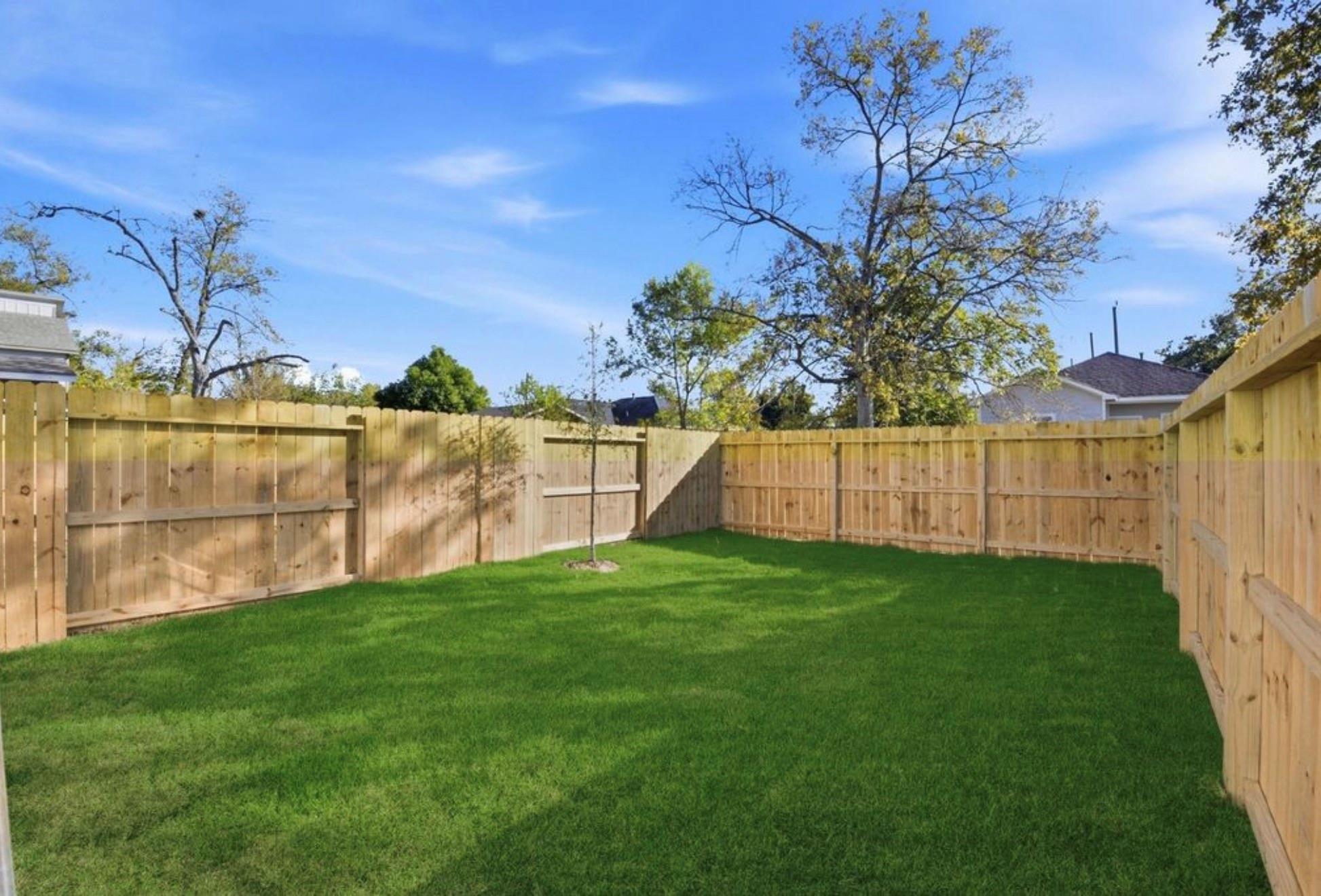 7958 Henson St, Houston, TX 77028 photo