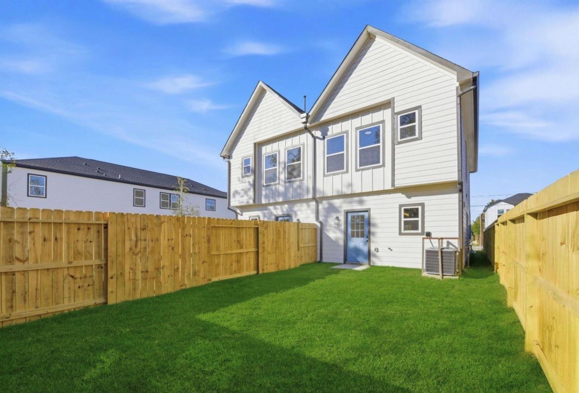 7958 Henson St, Houston, TX 77028 photo