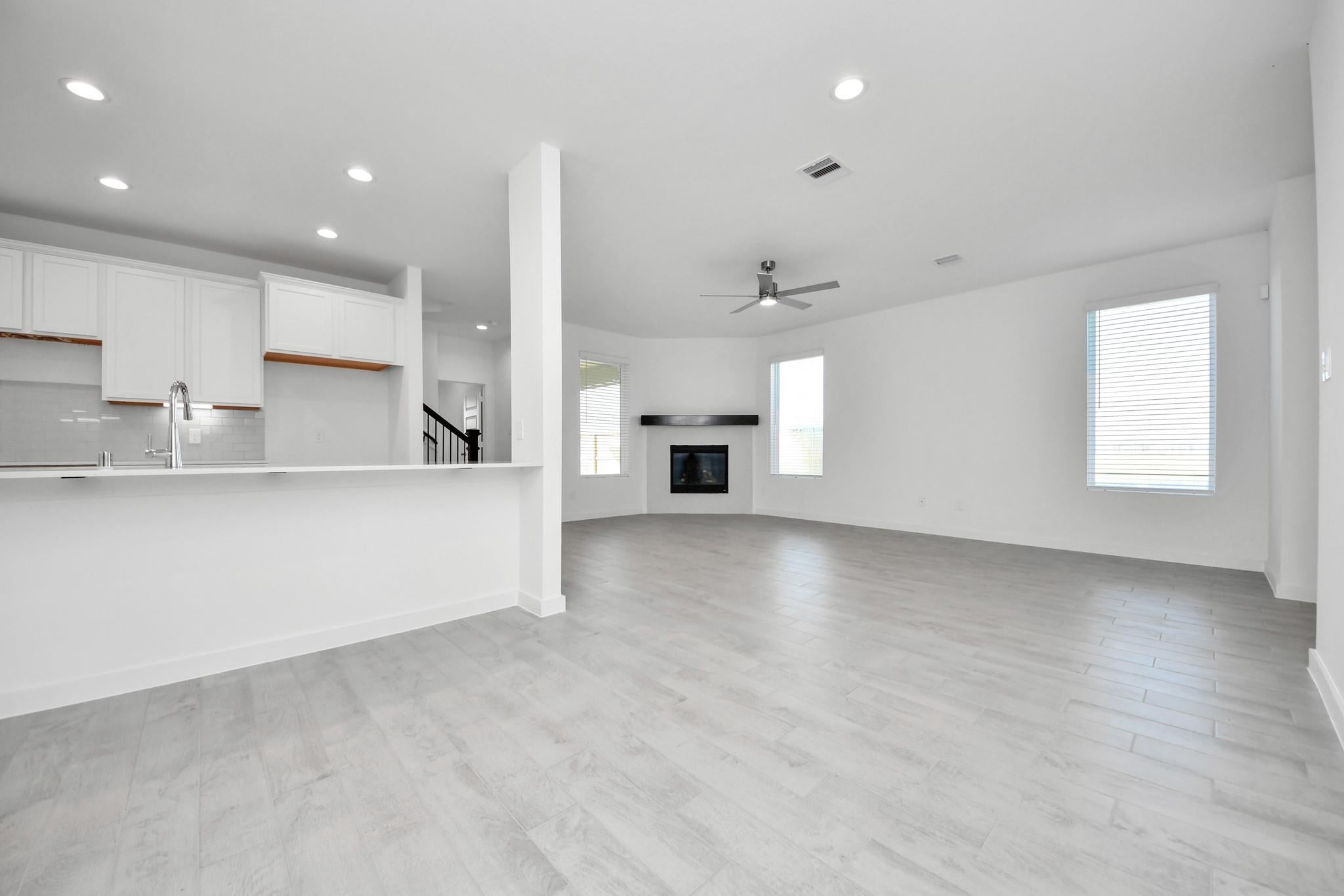 18551 Athena Flower Dr, Fresno, TX 77545 photo