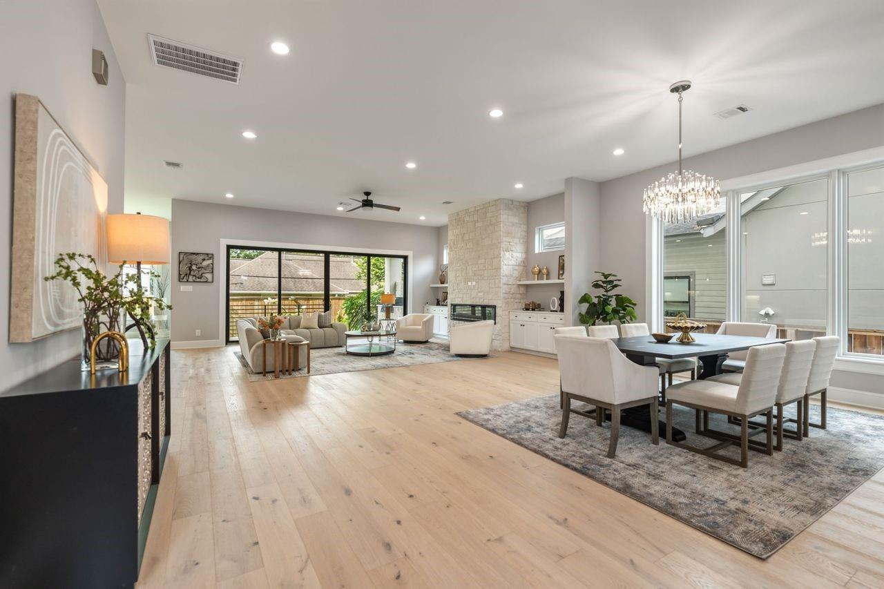 2046 Macarthur St, Houston, TX 77030 photo
