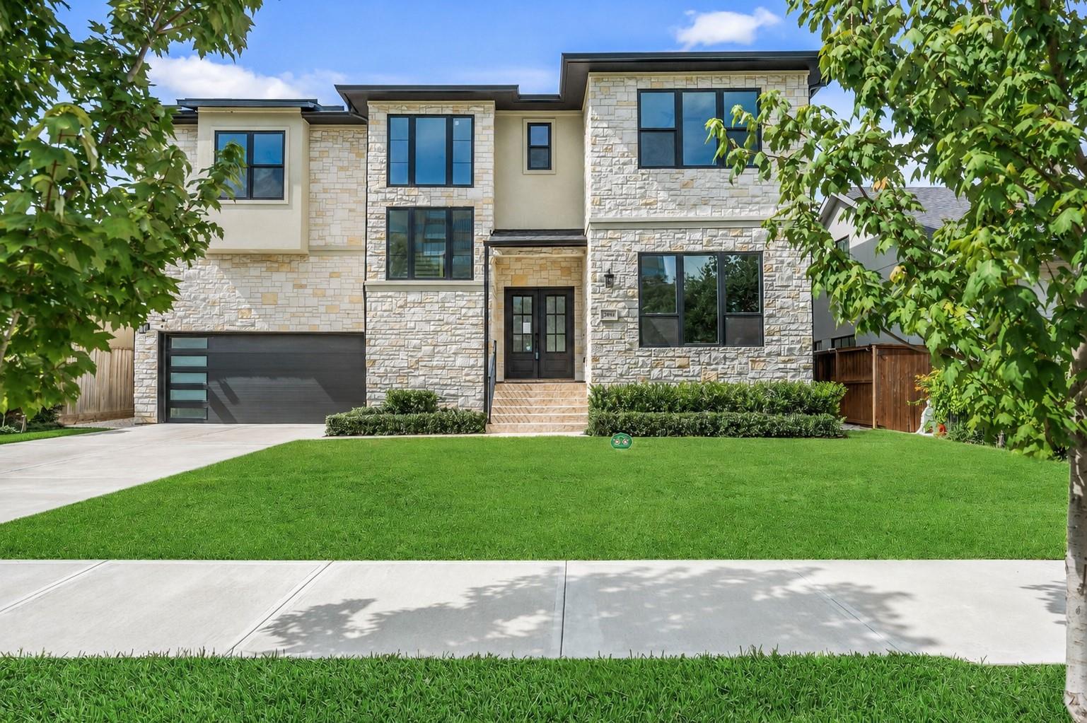 2046 Macarthur St, Houston, TX 77030