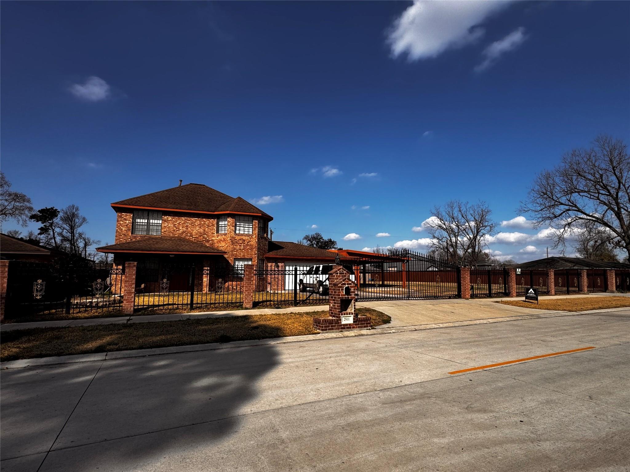2511 Connorvale Rd, Houston, TX 77039