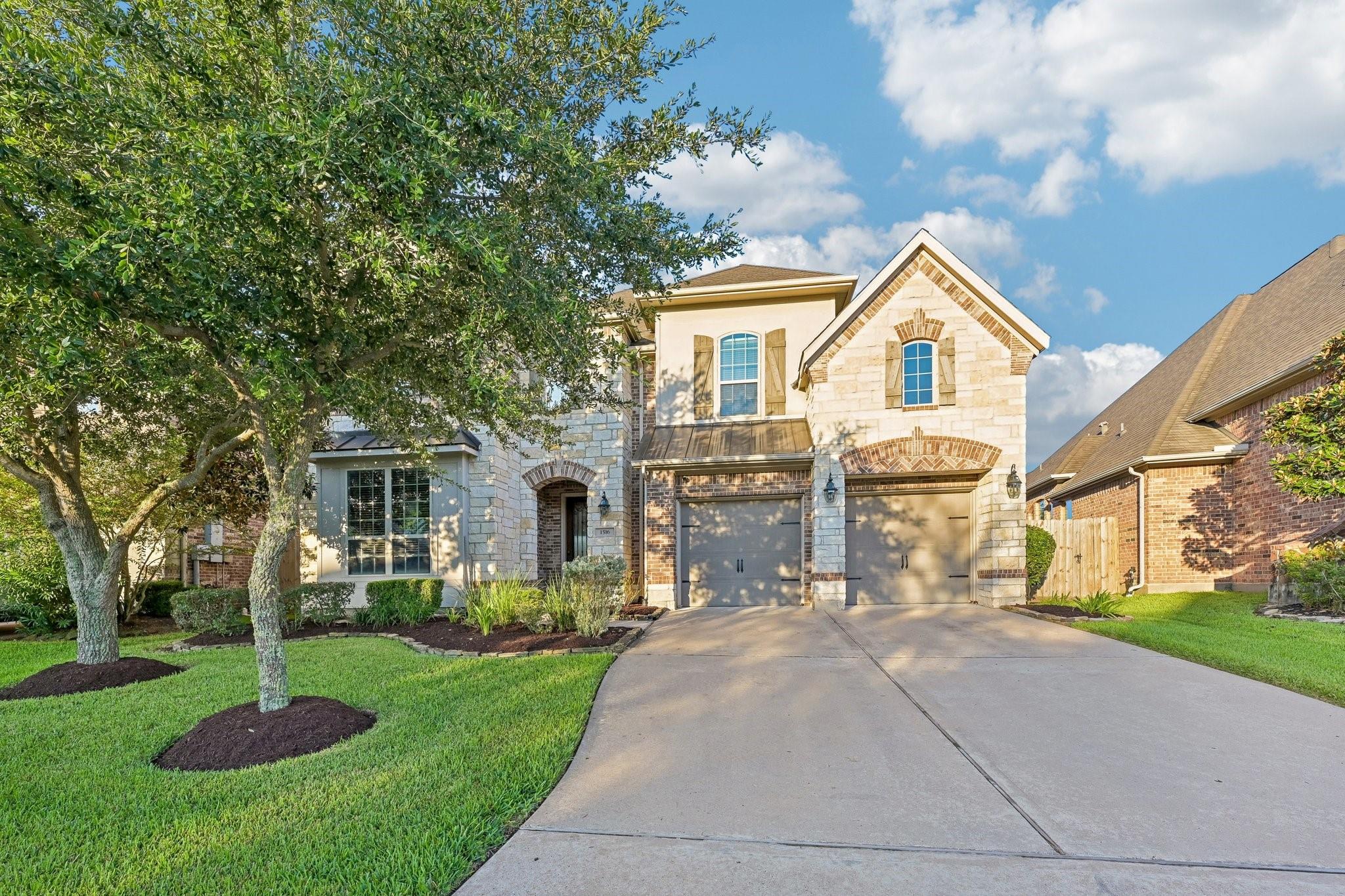 1516 Richland Hollow Ln, Friendswood, TX 77546