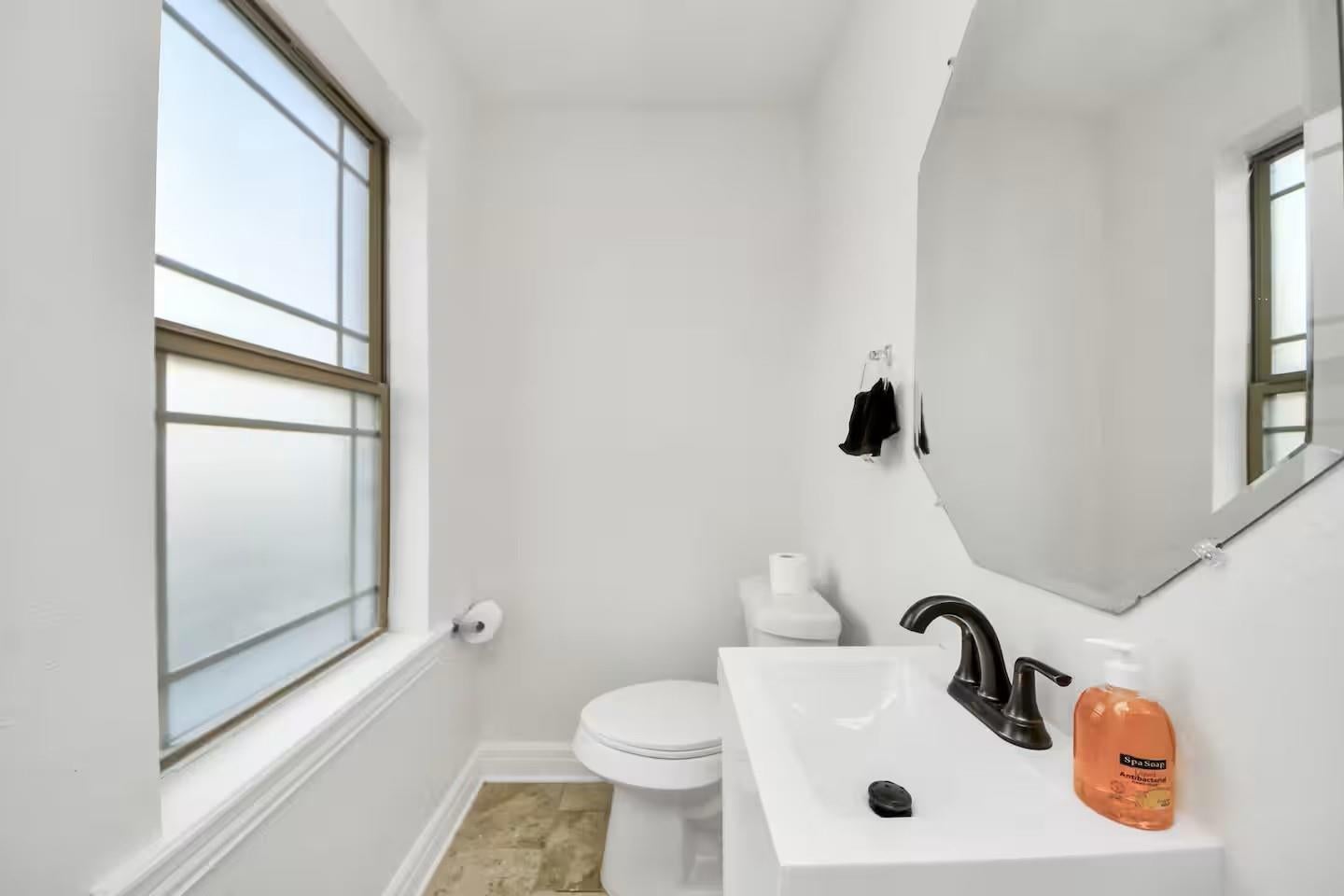 3217 Binz St, Houston, TX 77004 photo