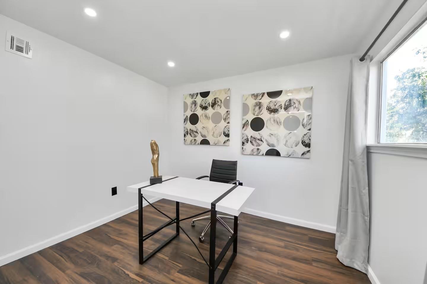 3217 Binz St, Houston, TX 77004 photo