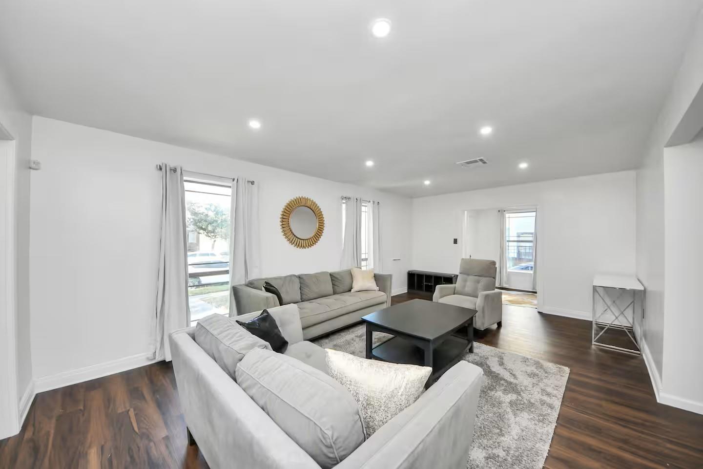 3217 Binz St, Houston, TX 77004 photo