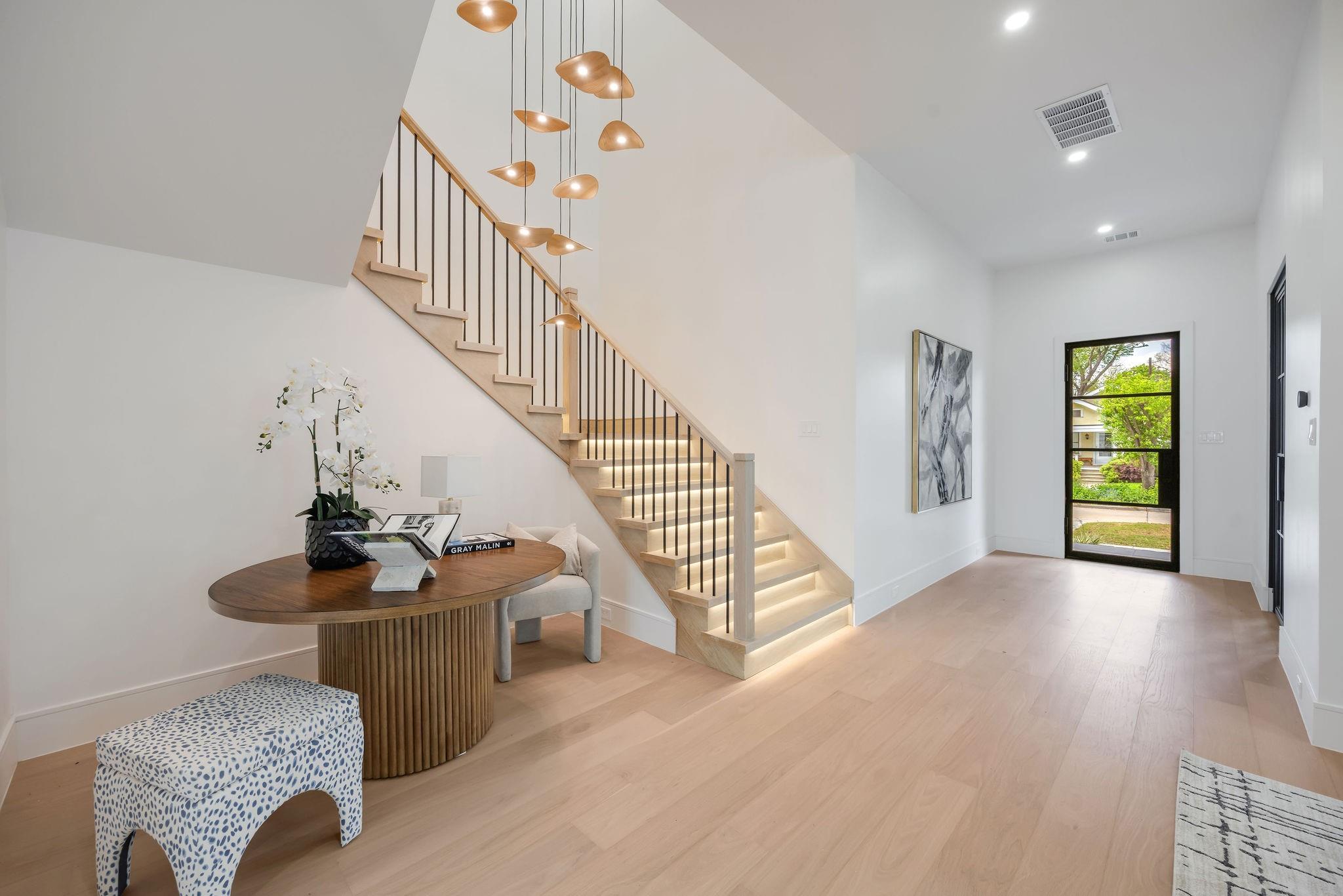 616 Ridge St, Houston, TX 77009 photo