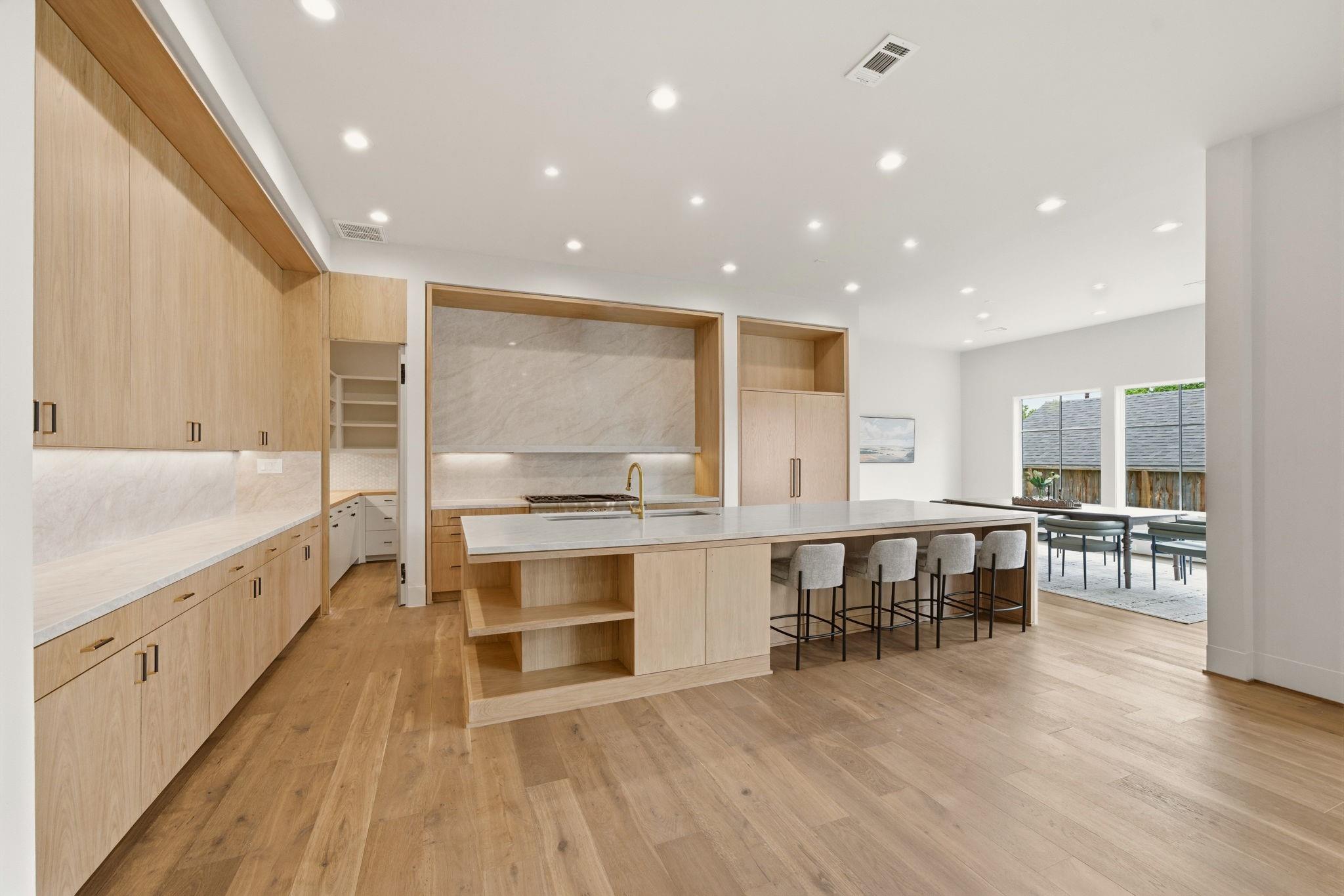2015 Harvard St, Houston, TX 77008 photo