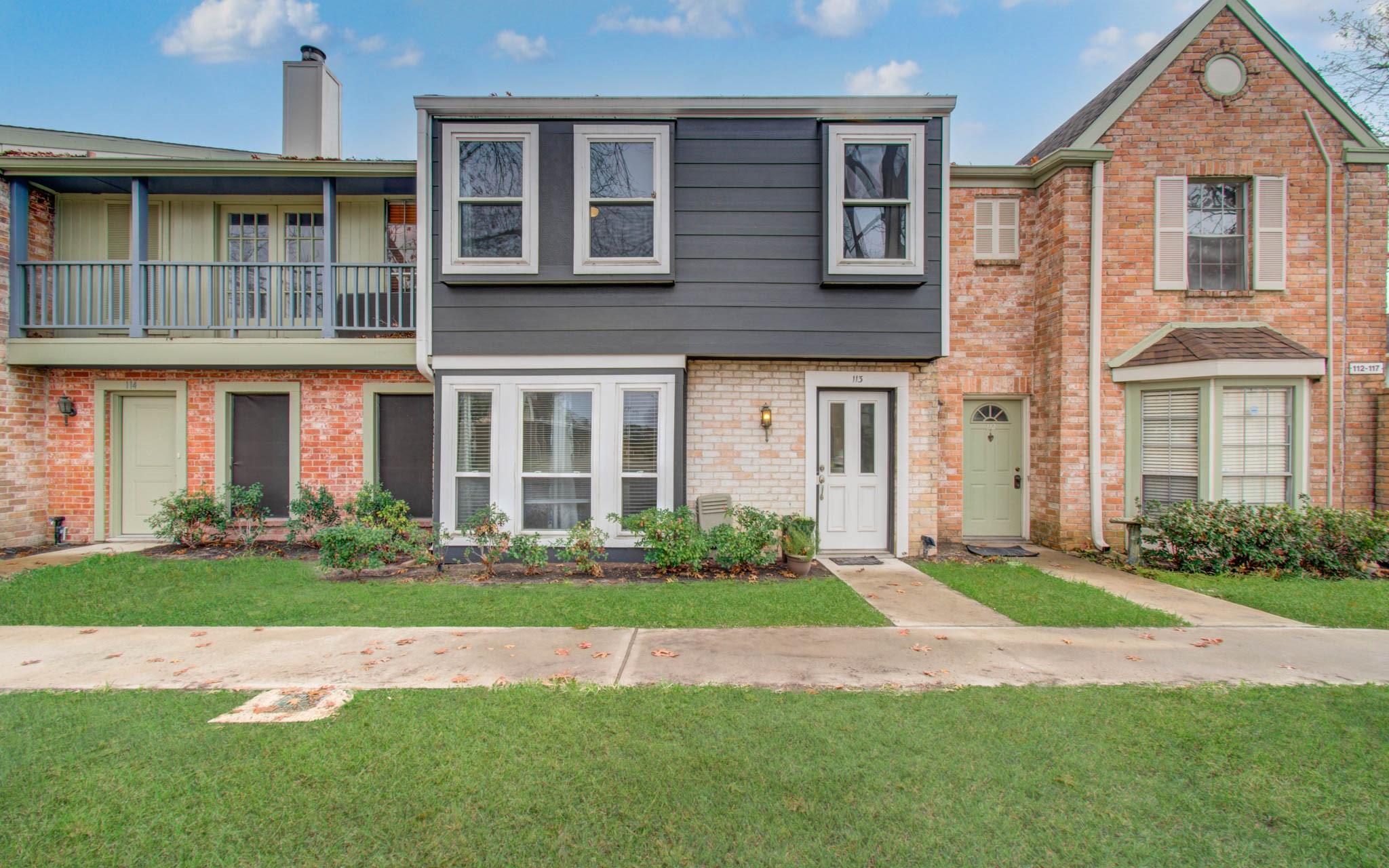 5800 Lumberdale Rd, Houston, TX 77092