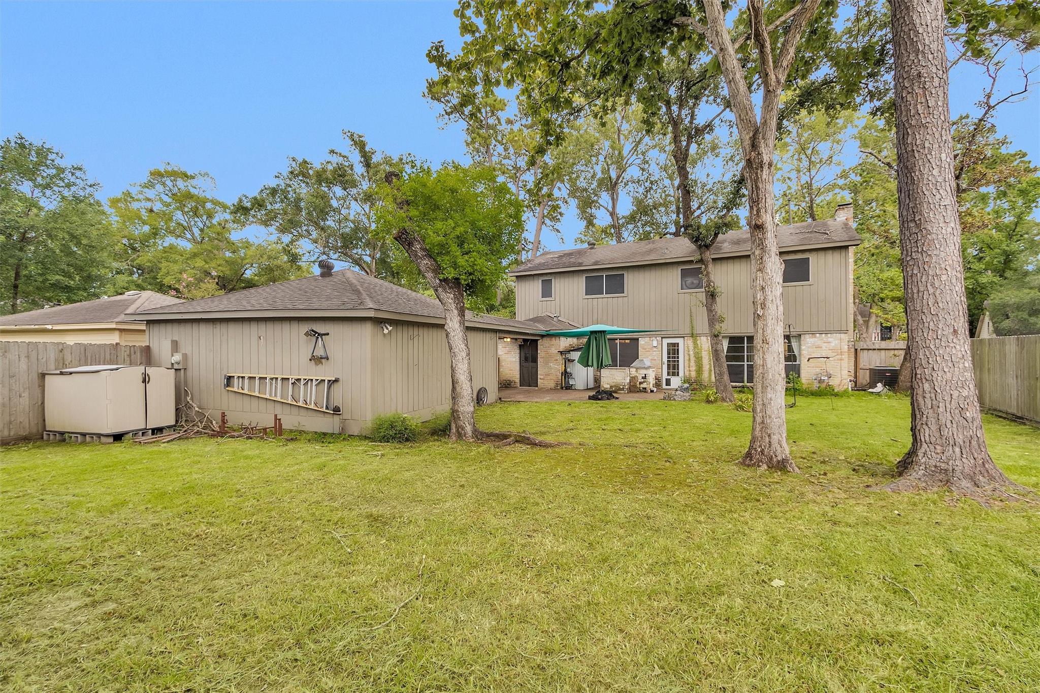 2055 Shadow Rock Dr, Houston, TX 77339 photo