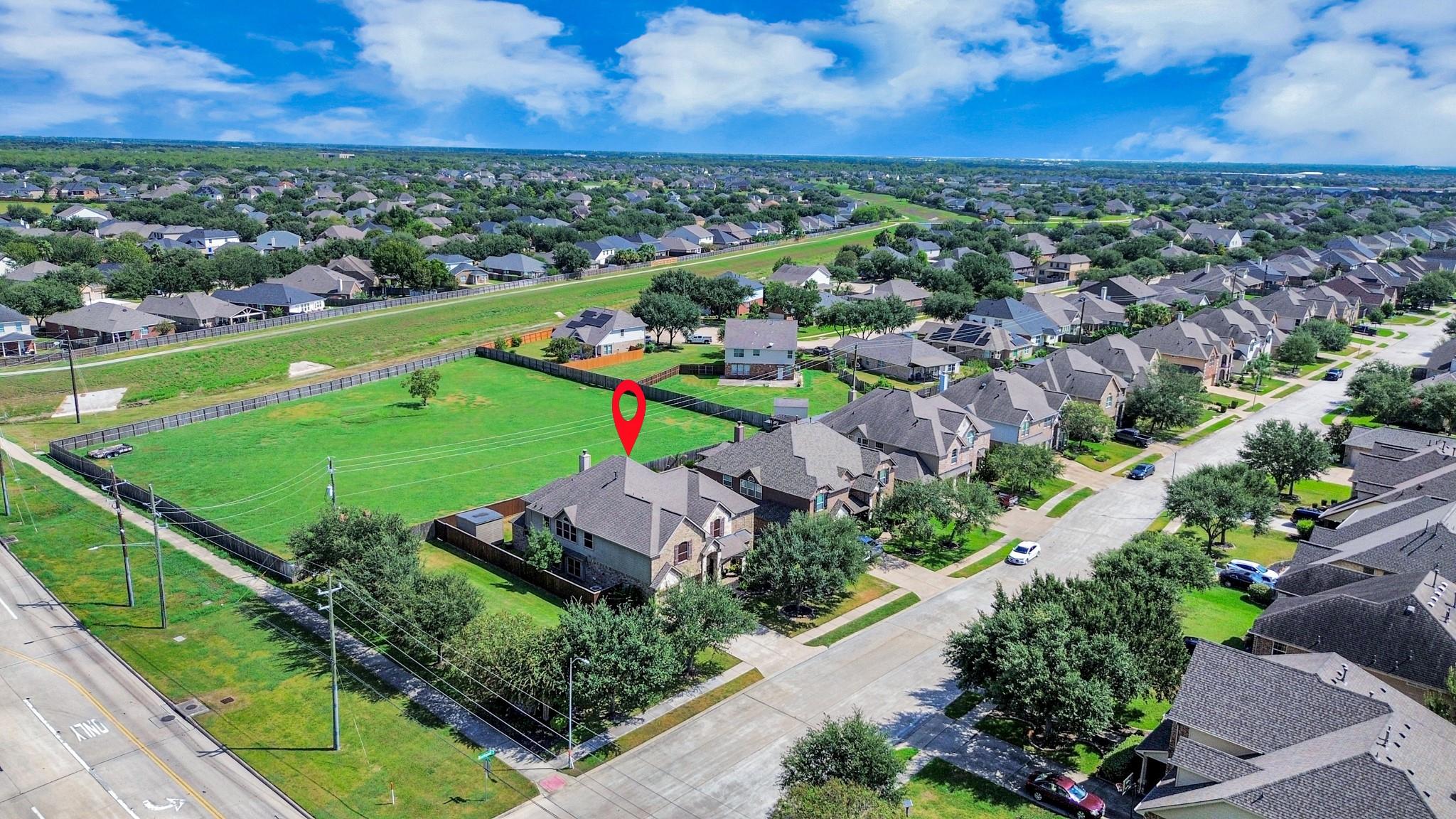 3421 Brentwood Ln, Pearland, TX 77581 photo