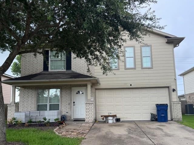 11001 Groveshire Dr, Texas City, TX 77591