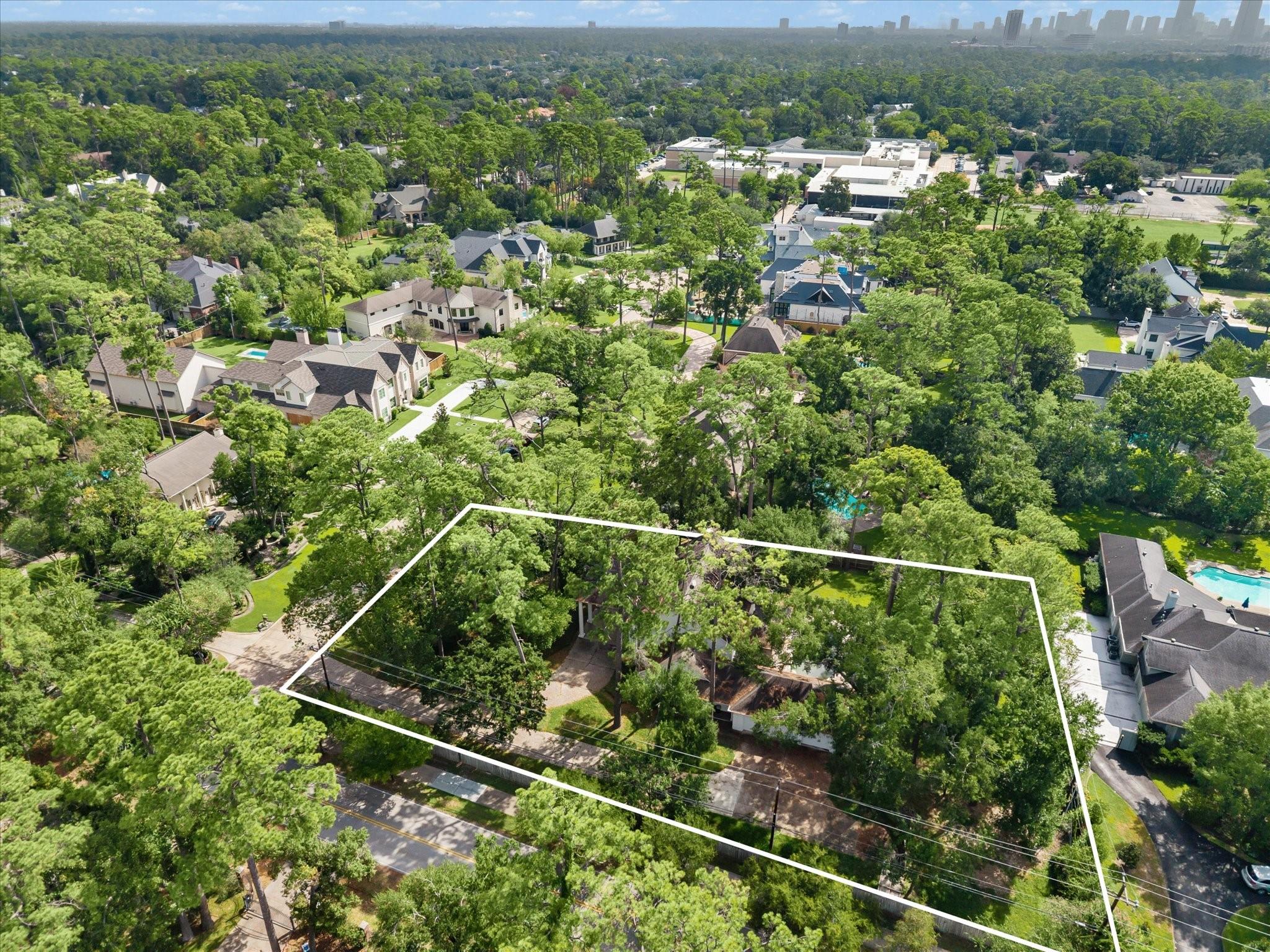 11519 Habersham Ln, Houston, TX 77024 photo