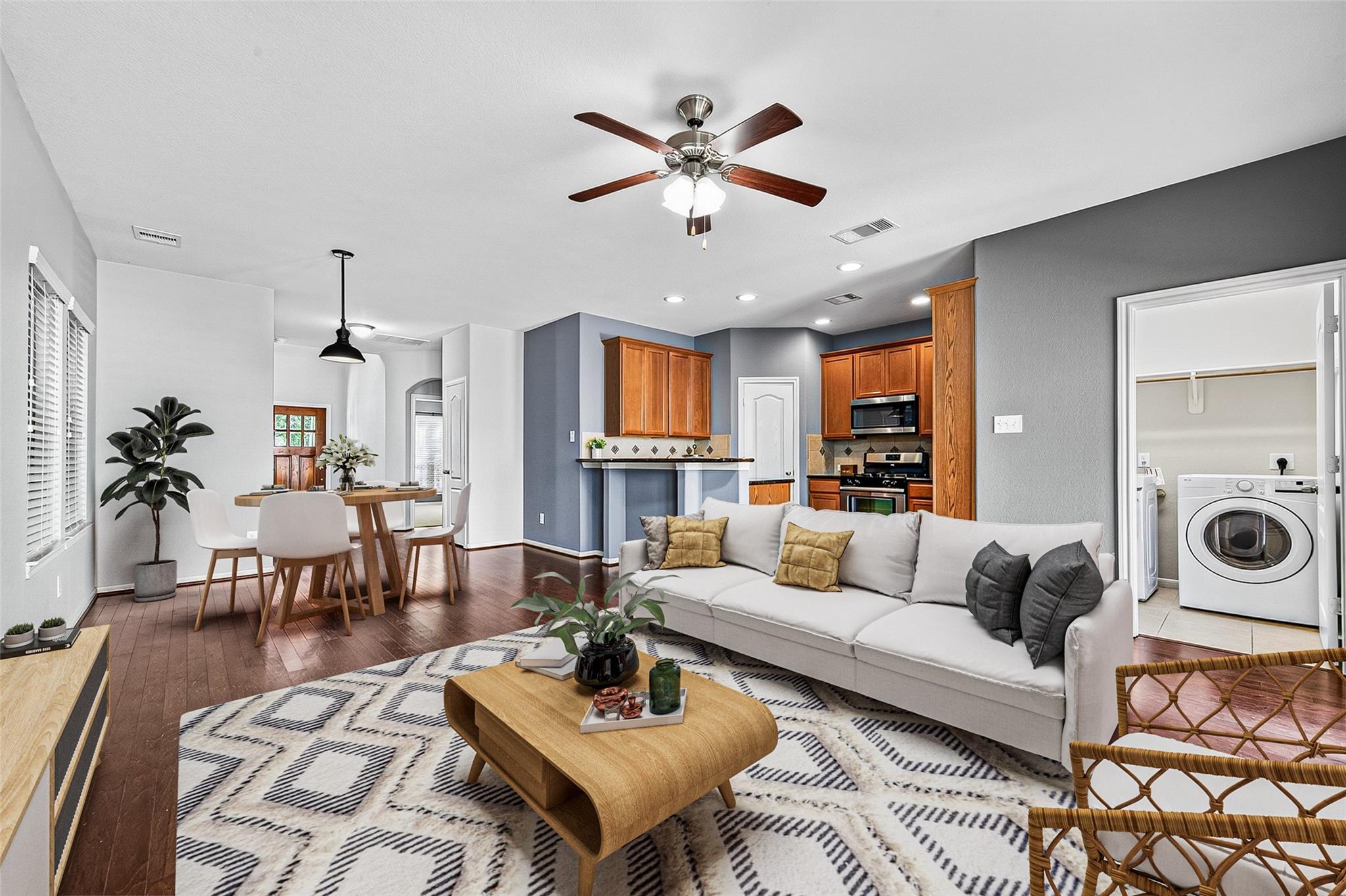 4671 Trembling Forest Ln, Houston, TX 77092 photo