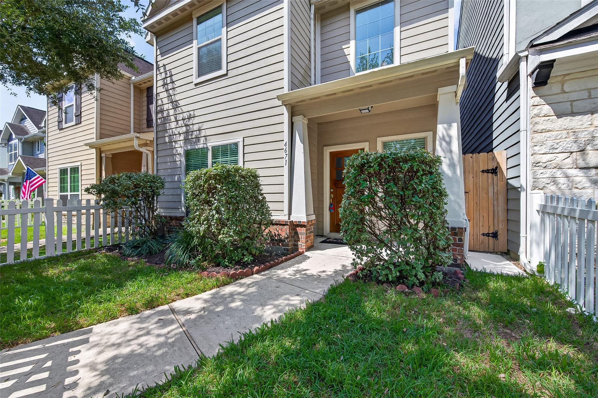 4671 Trembling Forest Ln, Houston, TX 77092