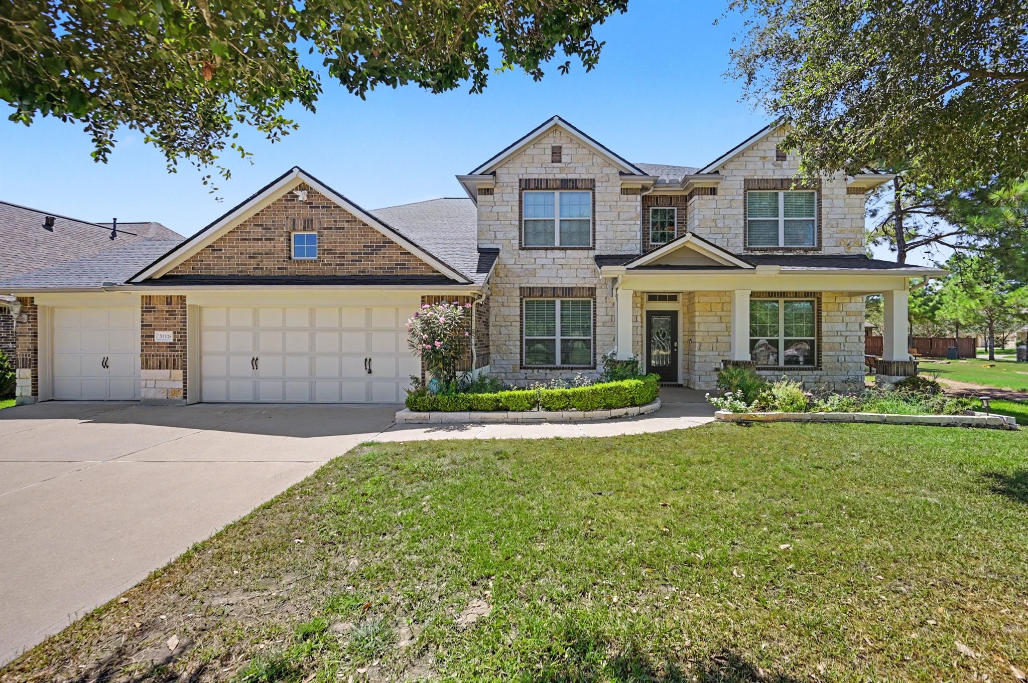 31325 Riley Woods Ct, Spring, TX 77386