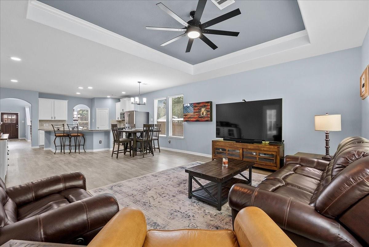 28619 Riverside Crest Ln, Huffman, TX 77336 photo