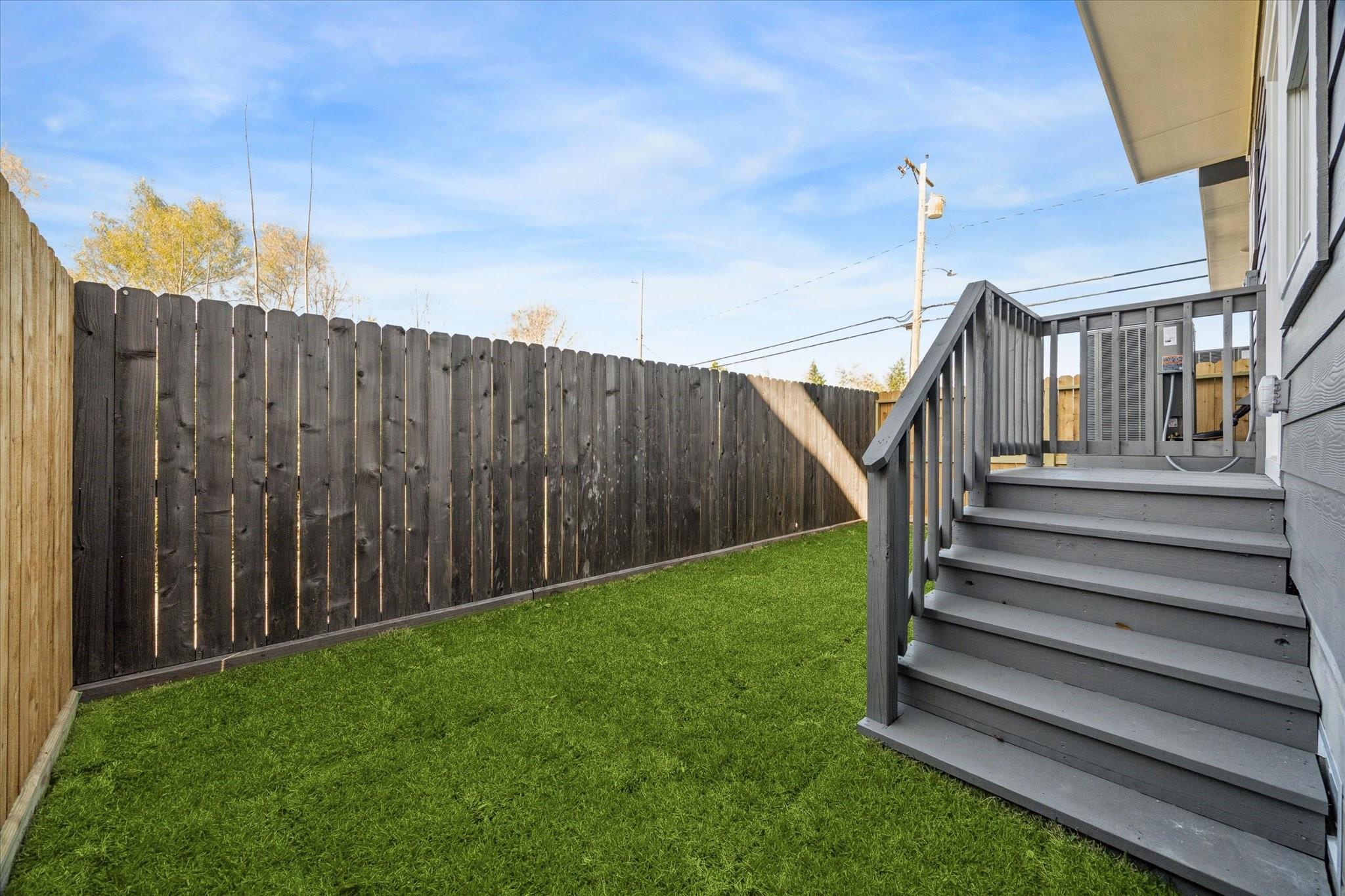 5610 Azores, Houston, TX 77091 photo