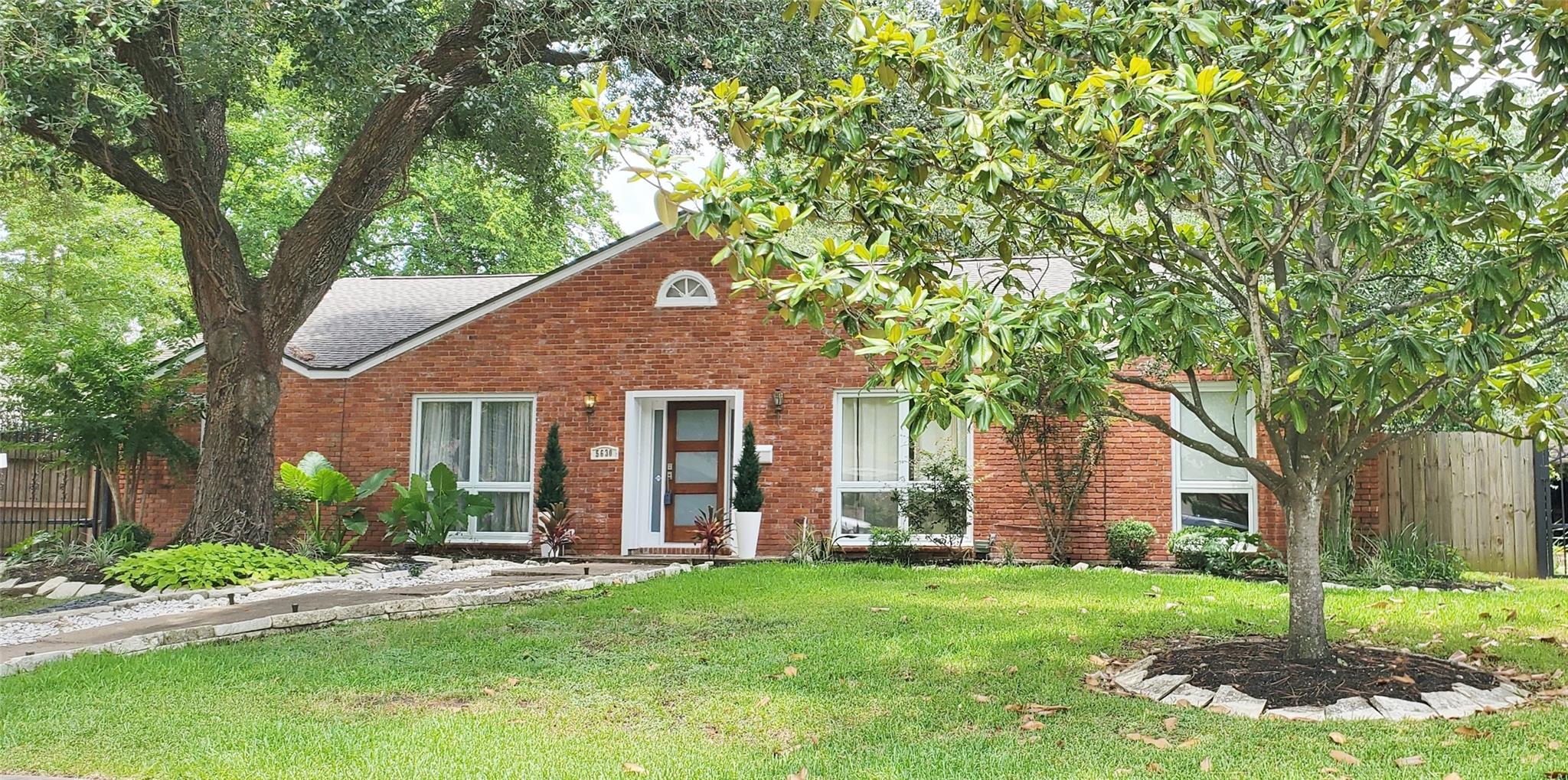 5630 Edith St, Houston, TX 77081 photo