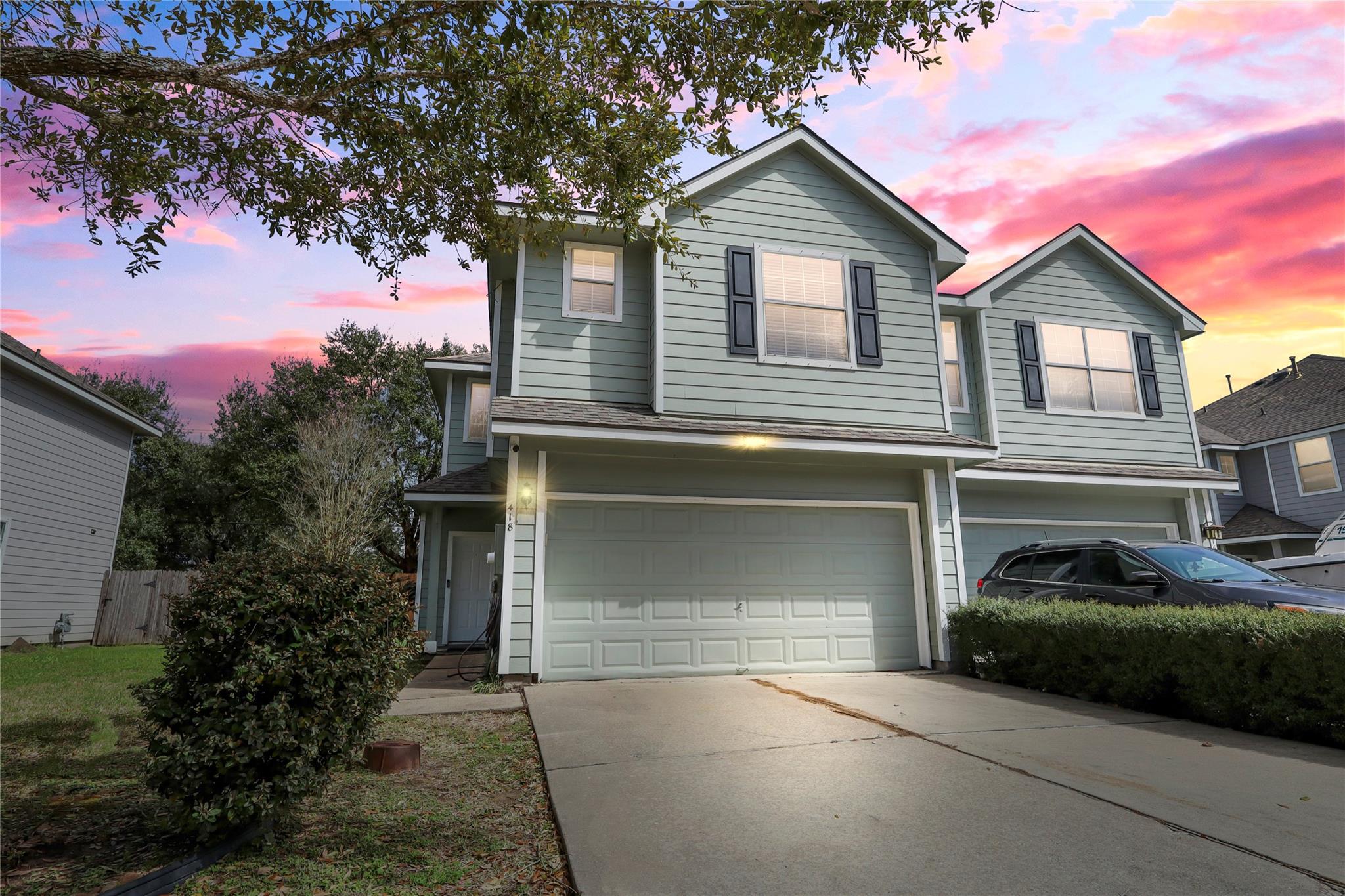 418 Folk Crest Ln, Dickinson, TX 77539