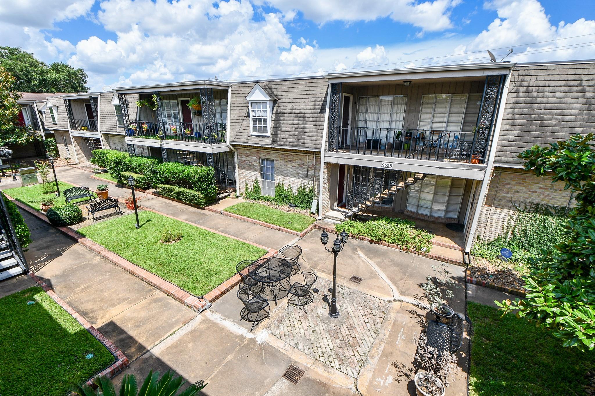 2619 Marilee Ln, Houston, TX 77057