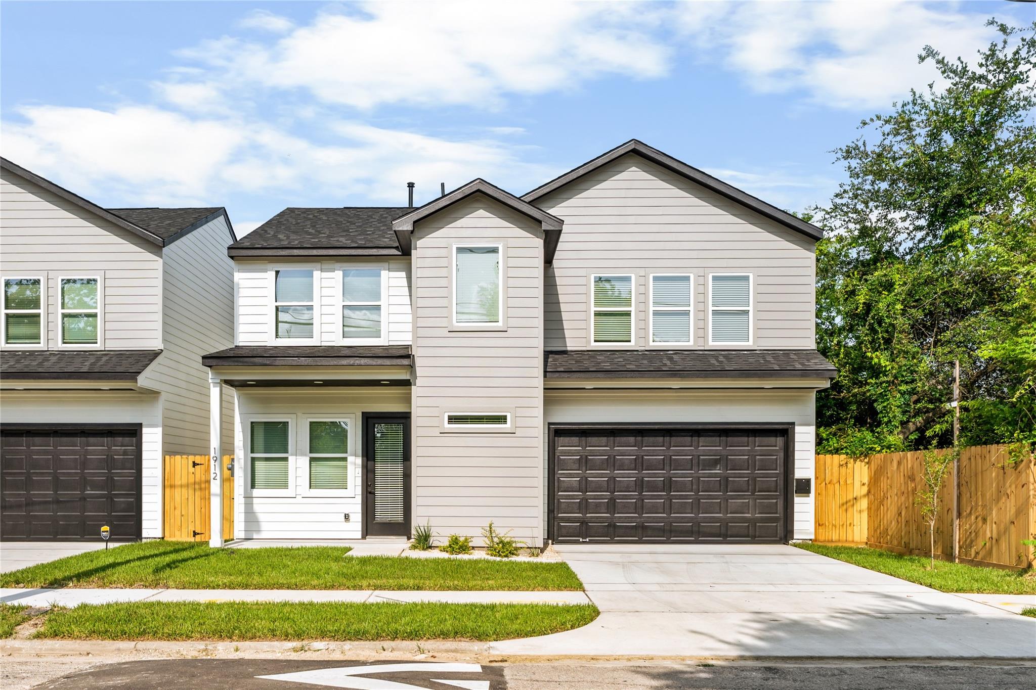 1912 Schweikhardt St, Houston, TX 77020