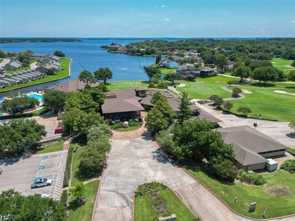 293 Capetown Dr, Montgomery, TX 77356 photo