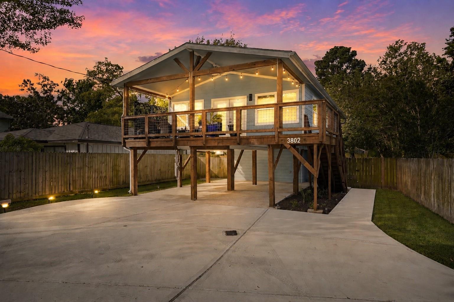 3802 Bayshore Dr, Bacliff, TX 77518