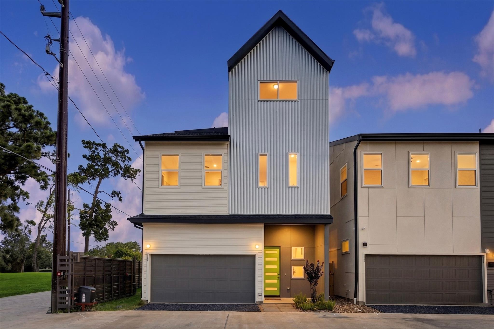 3903 Yale Heights Dr, Houston, TX 77018