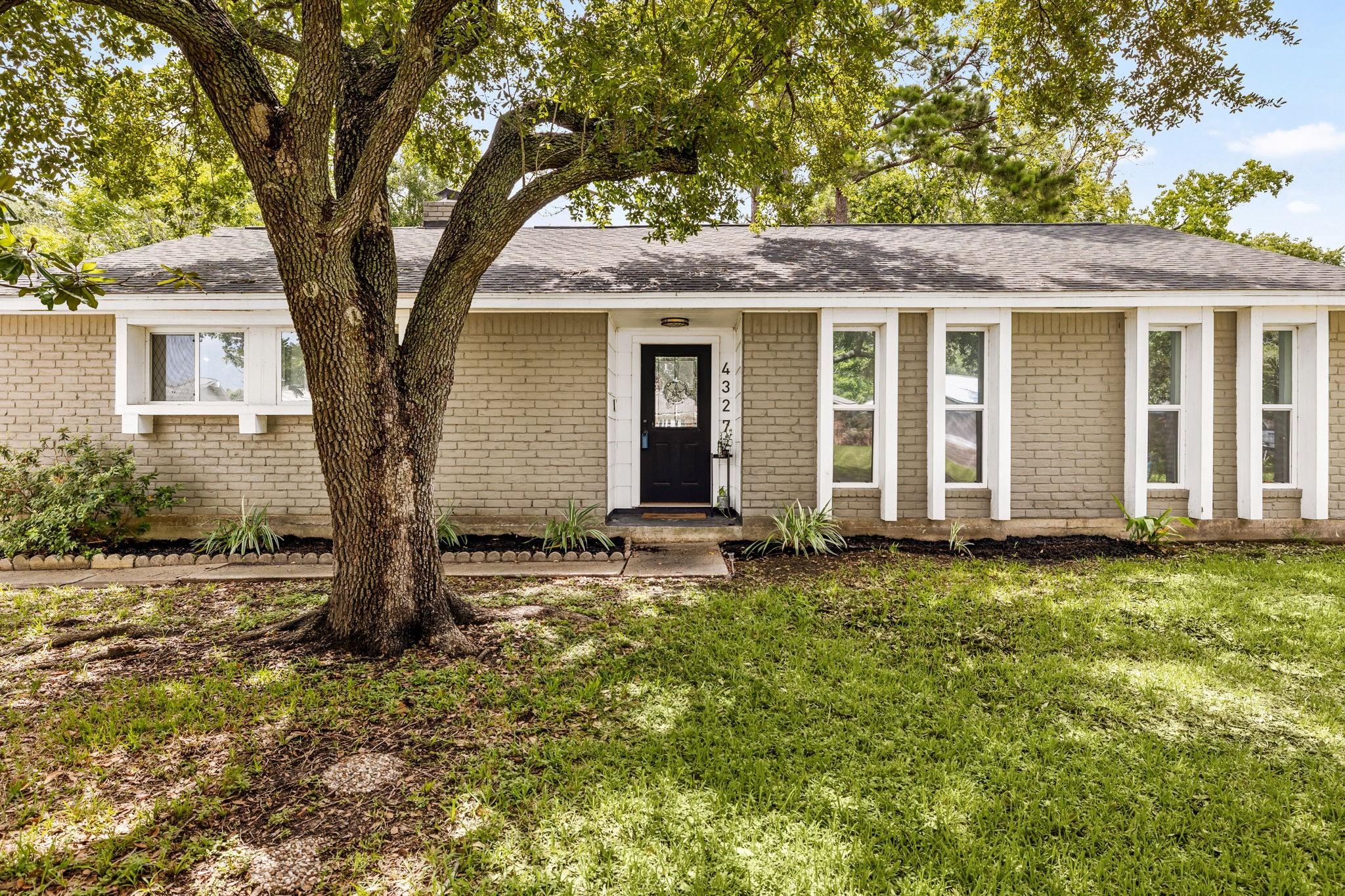 4327 Peridot Ln, Friendswood, TX 77546 photo