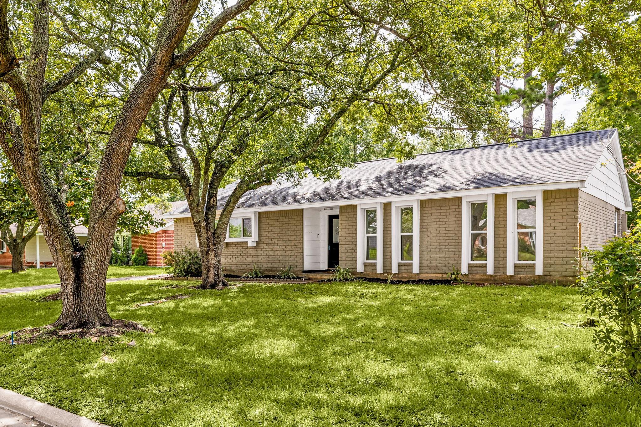 4327 Peridot Ln, Friendswood, TX 77546 photo