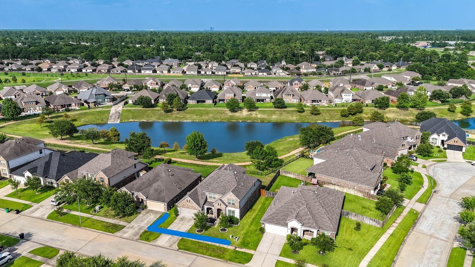24506 Raven Cliff Falls Dr, Tomball, TX 77375