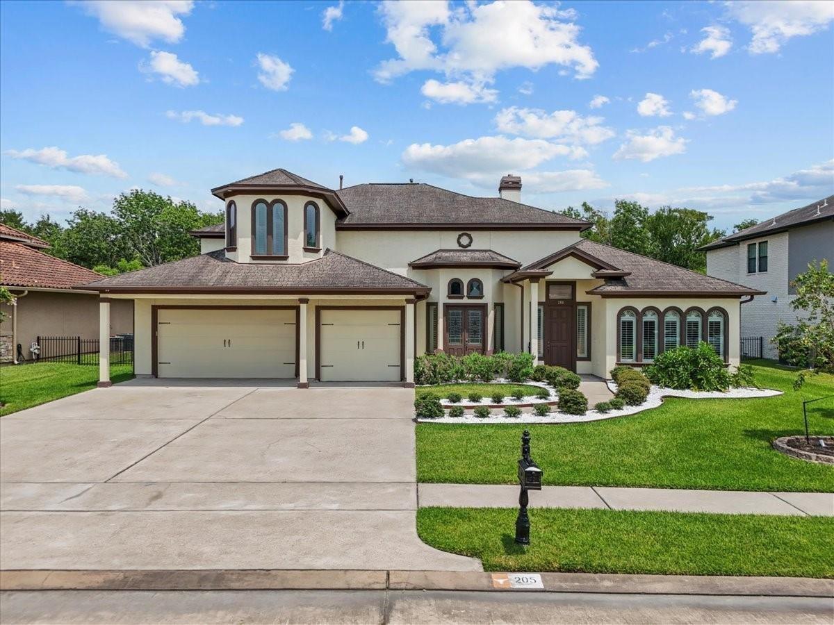 205 De Monte Dr, Friendswood, TX 77546 photo
