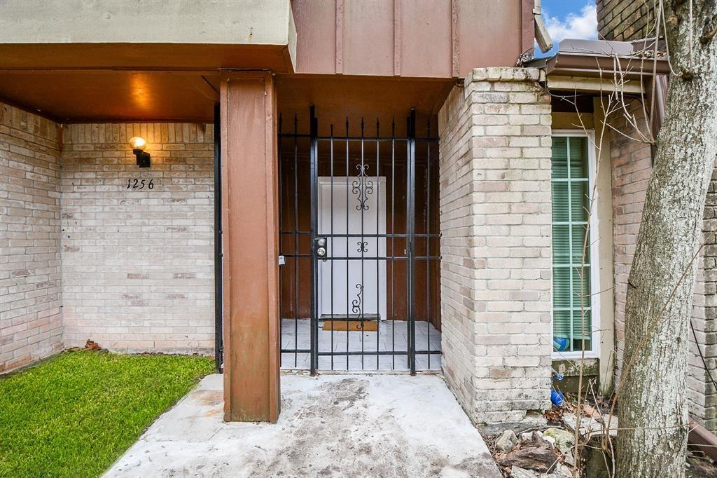 12569 Wellington Park Dr, Houston, TX 77072 photo