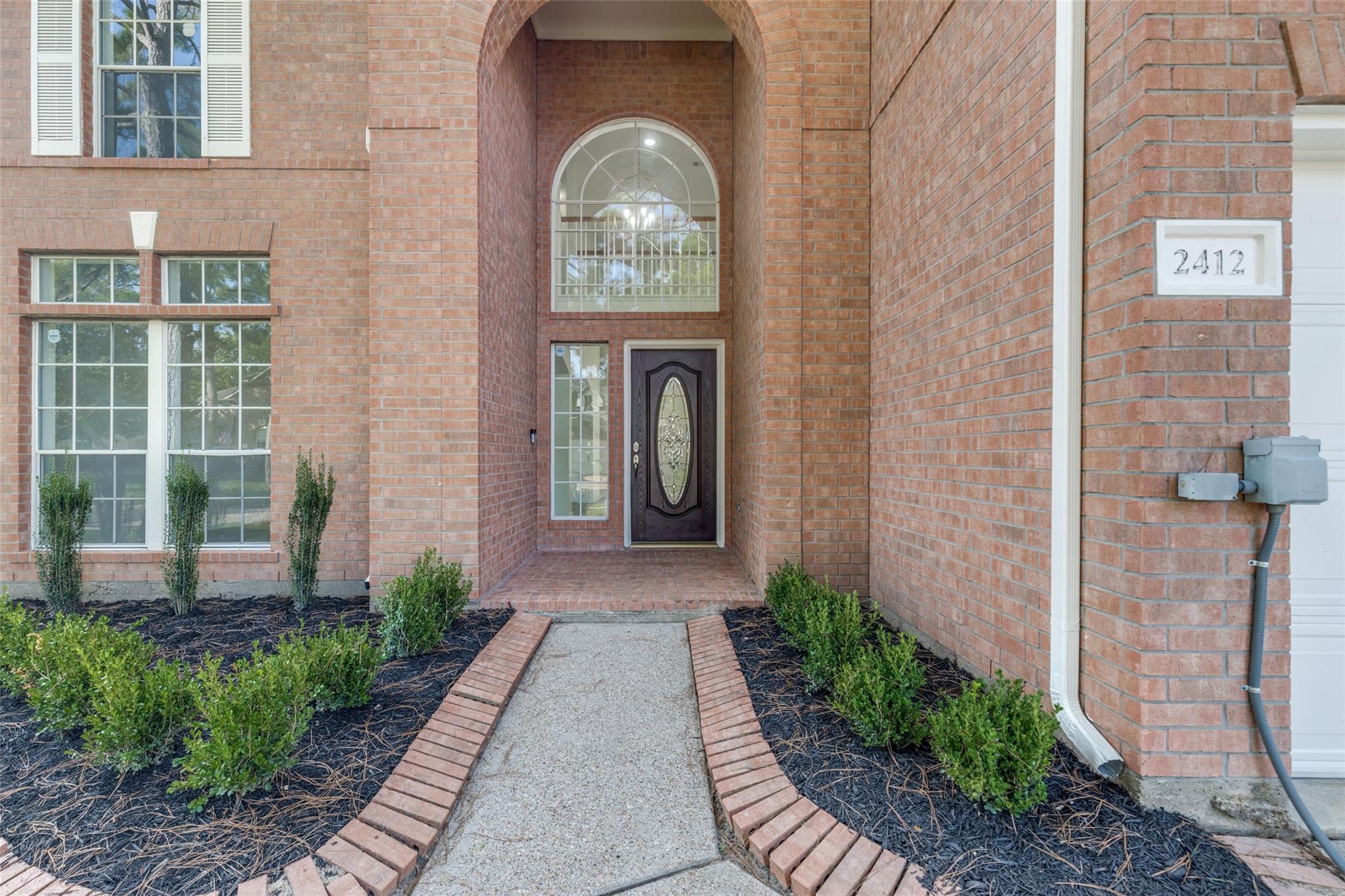 2412 Piney Woods Dr, Pearland, TX 77581 photo