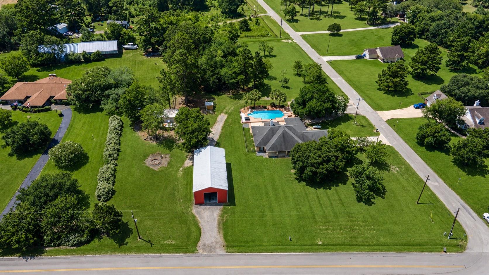 16558 Green Meadow Loop, Willis, TX 77318