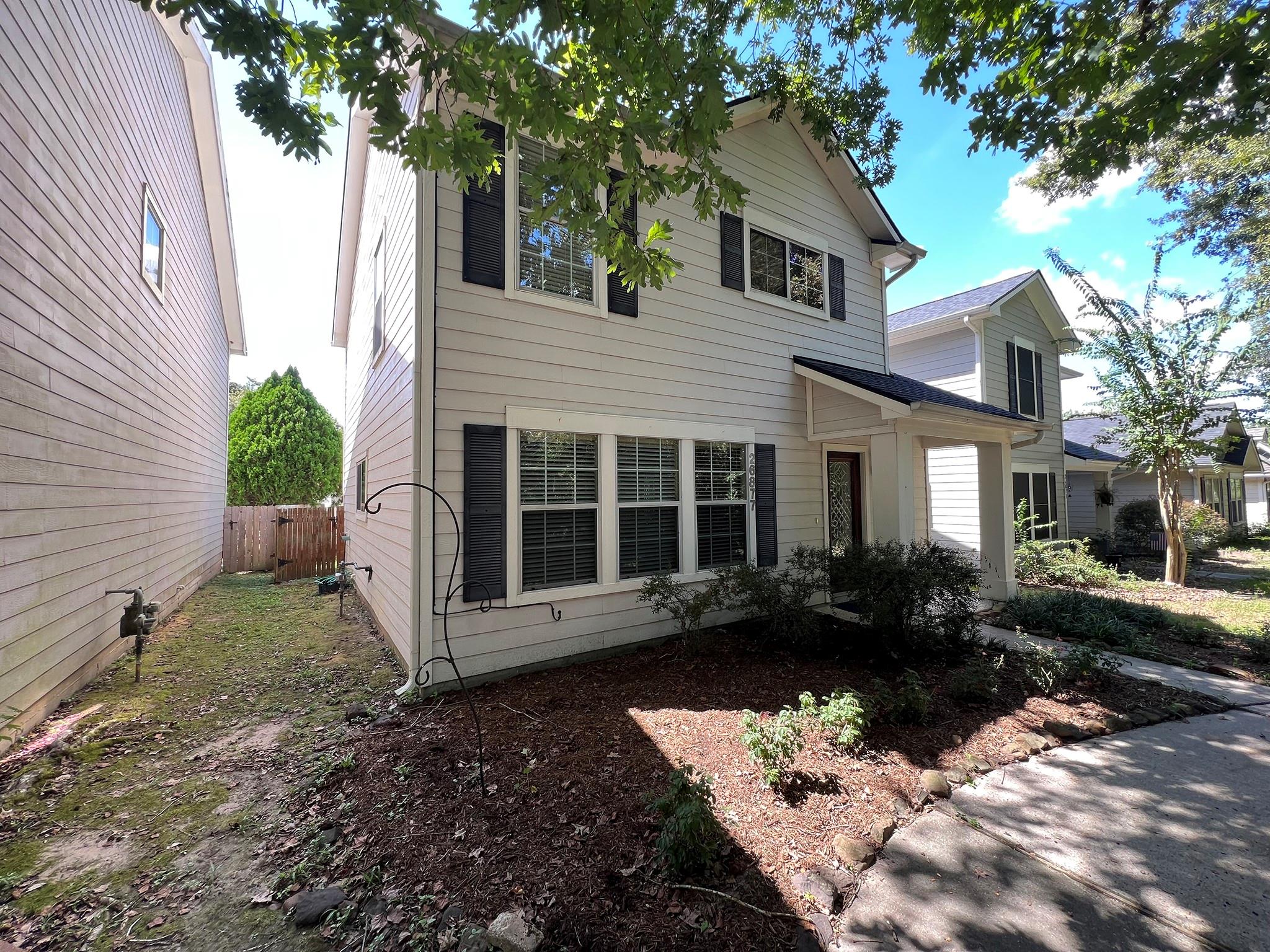26877 Haileys Mnr, Kingwood, TX 77339 photo