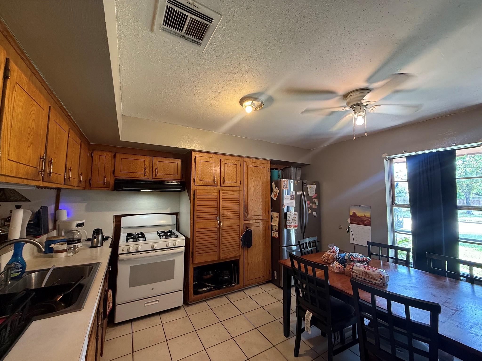 3715 Blalock Rd, Houston, TX 77080 photo